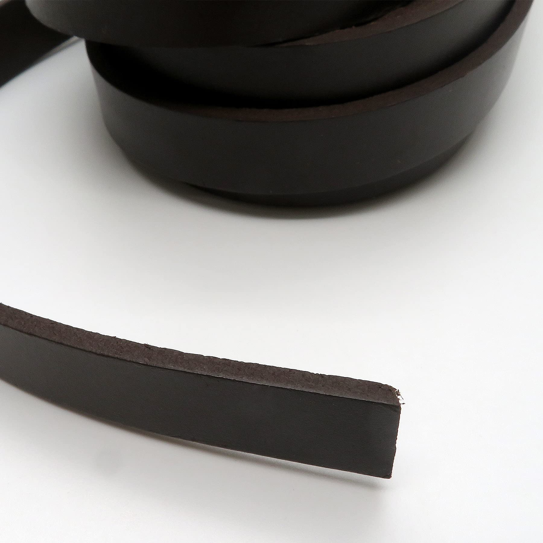 ESNADO Cinturino In Vera Pelle - 15mm X 2.5mm X 15m - Marrone Anticato Per Fai Da Te, Bracciali E Accessori Medievali