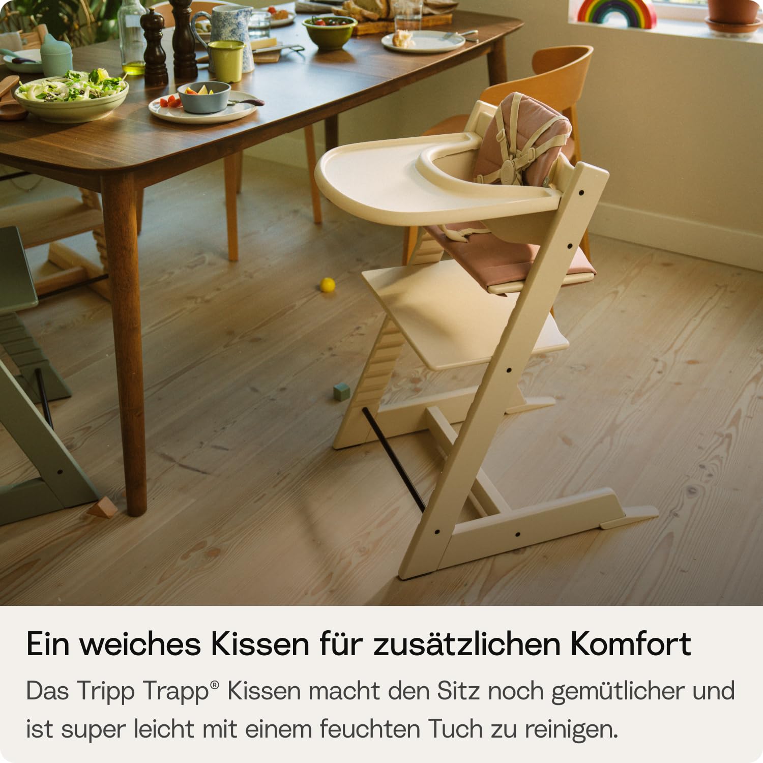 Stokke Tripp Trapp Hochstuhl (Glacier Green) mit Stokke Tray (White) - ein verstellbares, ergonomisches und leicht zu reinigendes Babyset für Kinder im Alter von 6-36 Monaten