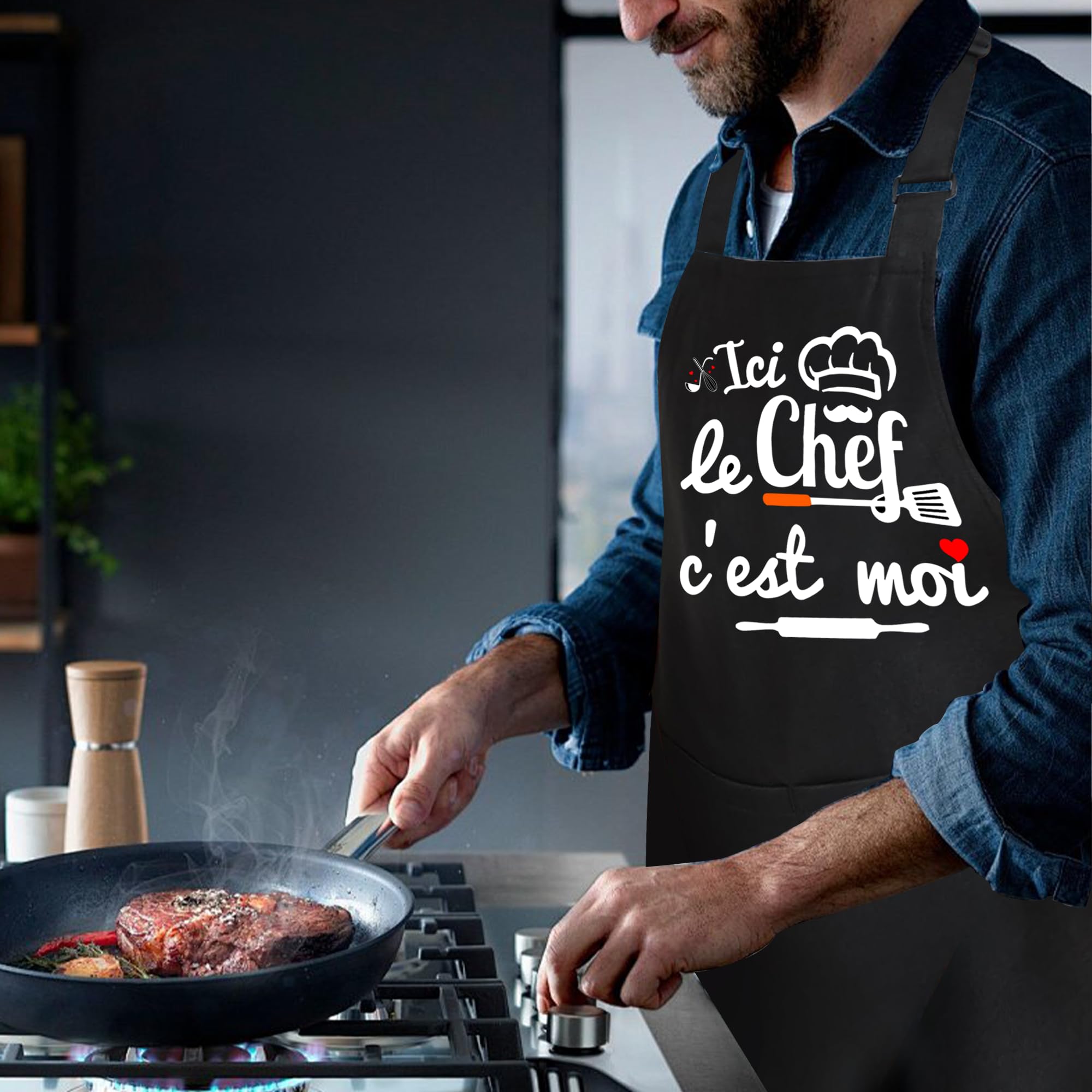 Tablier Cuisine Homme, Noir Personnalisé Imperméable Tablier de Cuisine Homme Humour, Réglable Tablier Barbecue Homme für Cadeau Fete Des Peres Saint Valentin Noel Papa