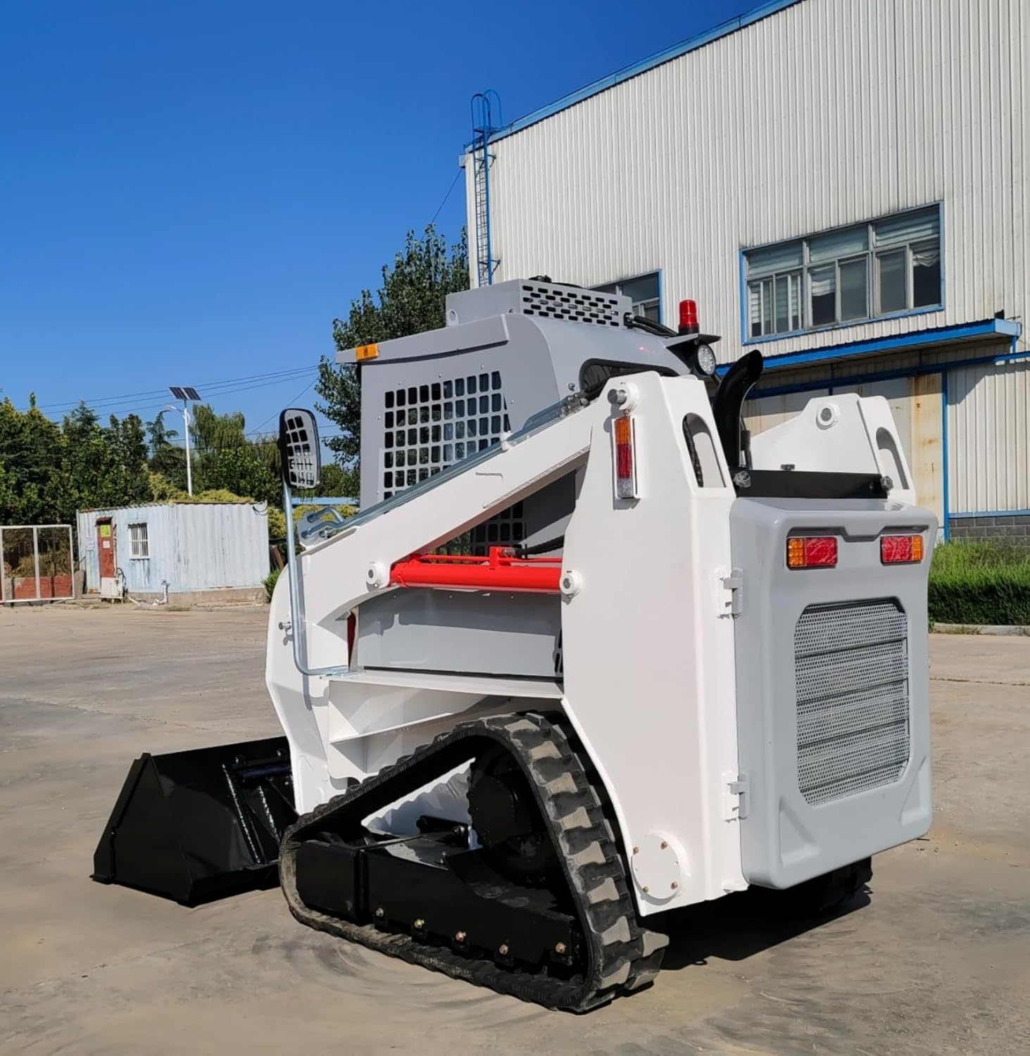 Multipurpose Skid Steer Loader Full Hydraulic Power - Universal Attachment System, 4WD Traction Control, for Landscaping Upkeep Farming Snow Removal Indoor Loading Small Demolition Material Handling