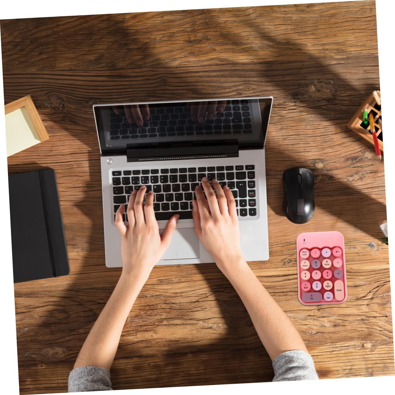 VILLCASE Tastiera Numerica Wireless 2.4g Rosa Mini 18 Tasti Indipendenti in Abs per Computer Notebook e Moduli Contabili Tasto Backspace ad Alta Velocità