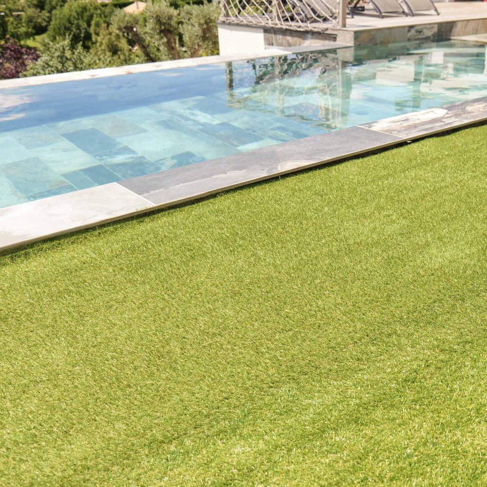 Oxeo Gazon synthétique Artificiel Rouleau 8m2-1230g/m2 - Épaisseur 2cm - Pelouse synthétique Balcon, terrasse - Effet Naturel