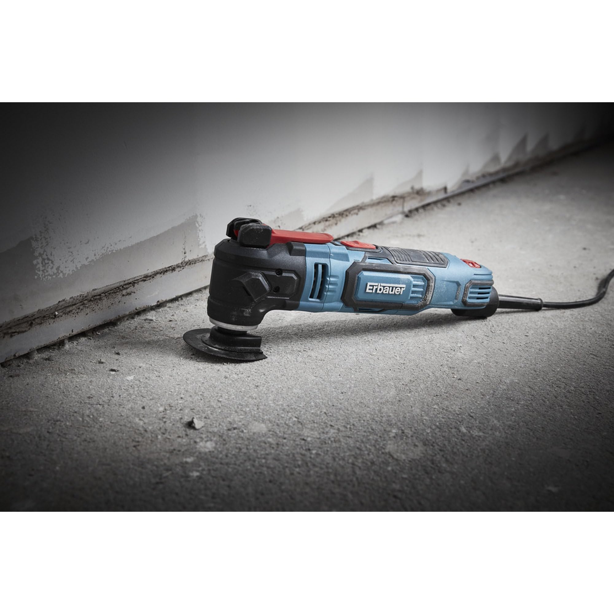 Erbauer EMT300-QC Outil Multifonction Filaire 300 W Vitesse Variable et LED
