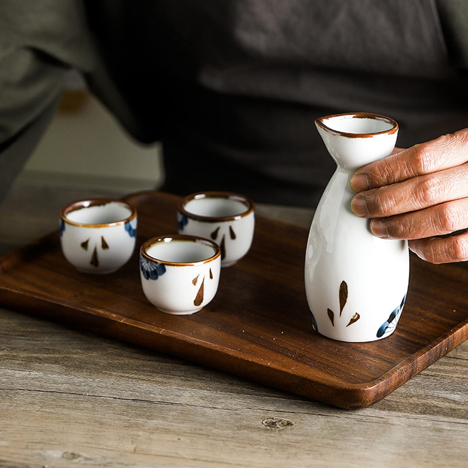 Ensemble de saké, Ensemble de Tasses à saké Japonais Traditionnel, Peint à la Main, Tasses en céramique, Verres à vin Faits à la Main, Ensemble de 4
