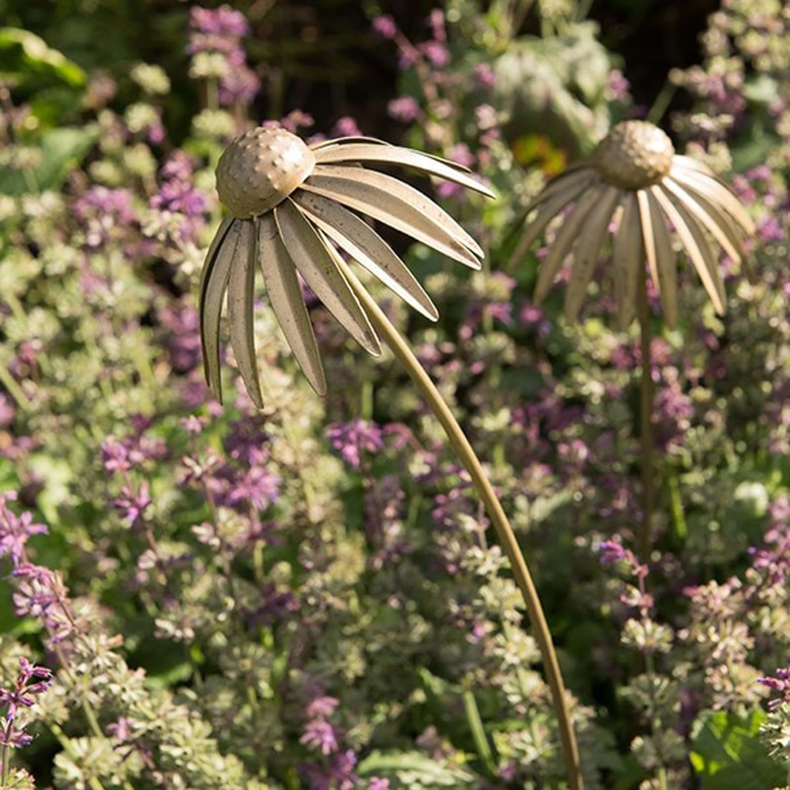 Crocus Collection 61cm Blossoming Echinacea Planter Stake Plant Markers Antique Bronze Metal Handmade Flower Garden Decorations for Indoor and Outdoor Use