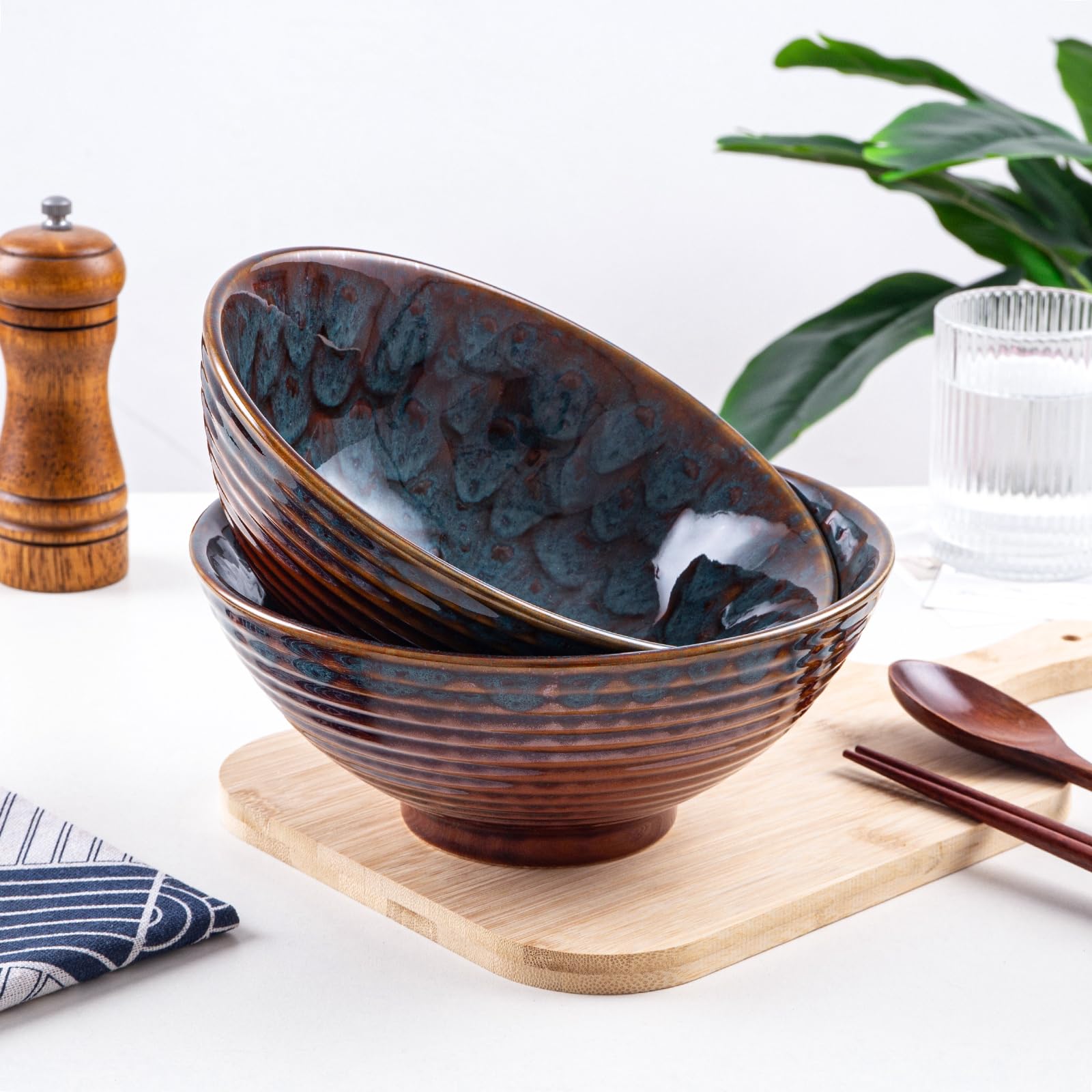 Ceramiczna miska do ramenu, 1200 ml, zestaw 2 japońskich misek na makaron z łyżkami i pałeczkami, ogon pawia