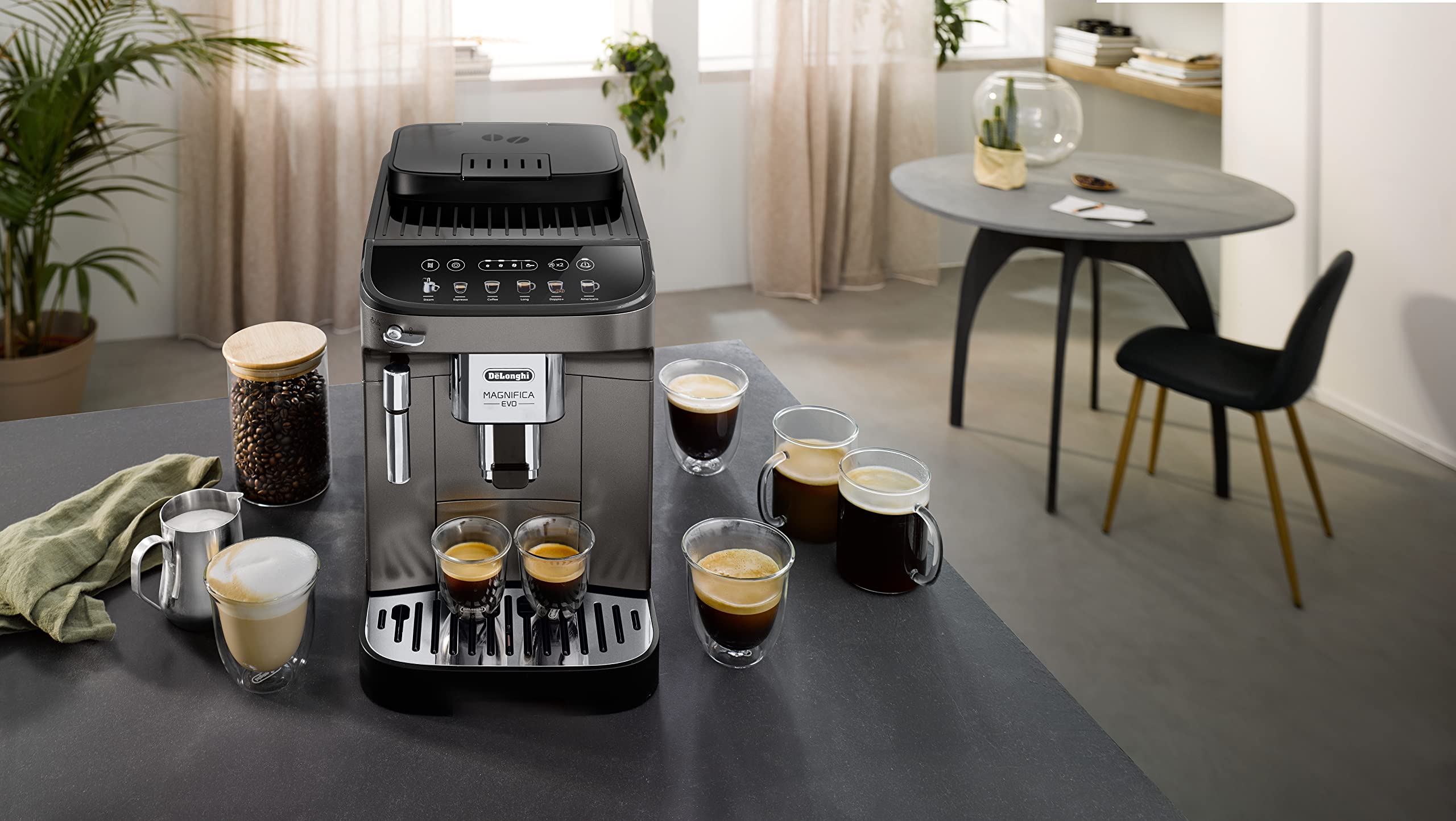 De'Longhi Magnifica Evo ECAM290.42.TB, Macchina Caffè Automatica con Montalatte, Macchina Compatta dal Chicco alla Tazza, Montatura Manuale Latte, 4 Ricette, Display Colorato Soft Touch, Nero Titanio