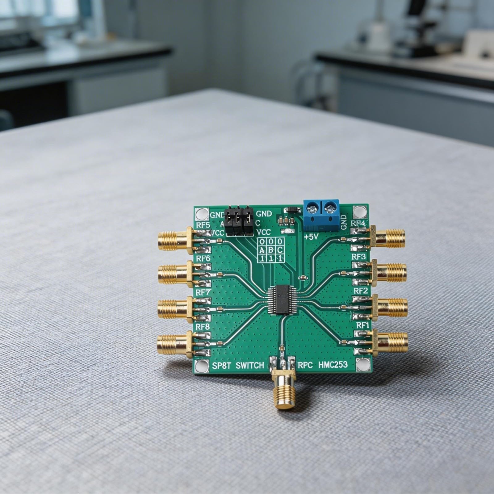 Multifunktions-HF-Schaltermodul HMC253 SP8T mit integriertem 3 6 Decoder für TTL CMOS-Steuerung DC auf 2 5 GHz für SMA-Stecker 3 V auf 5 V Netzteil