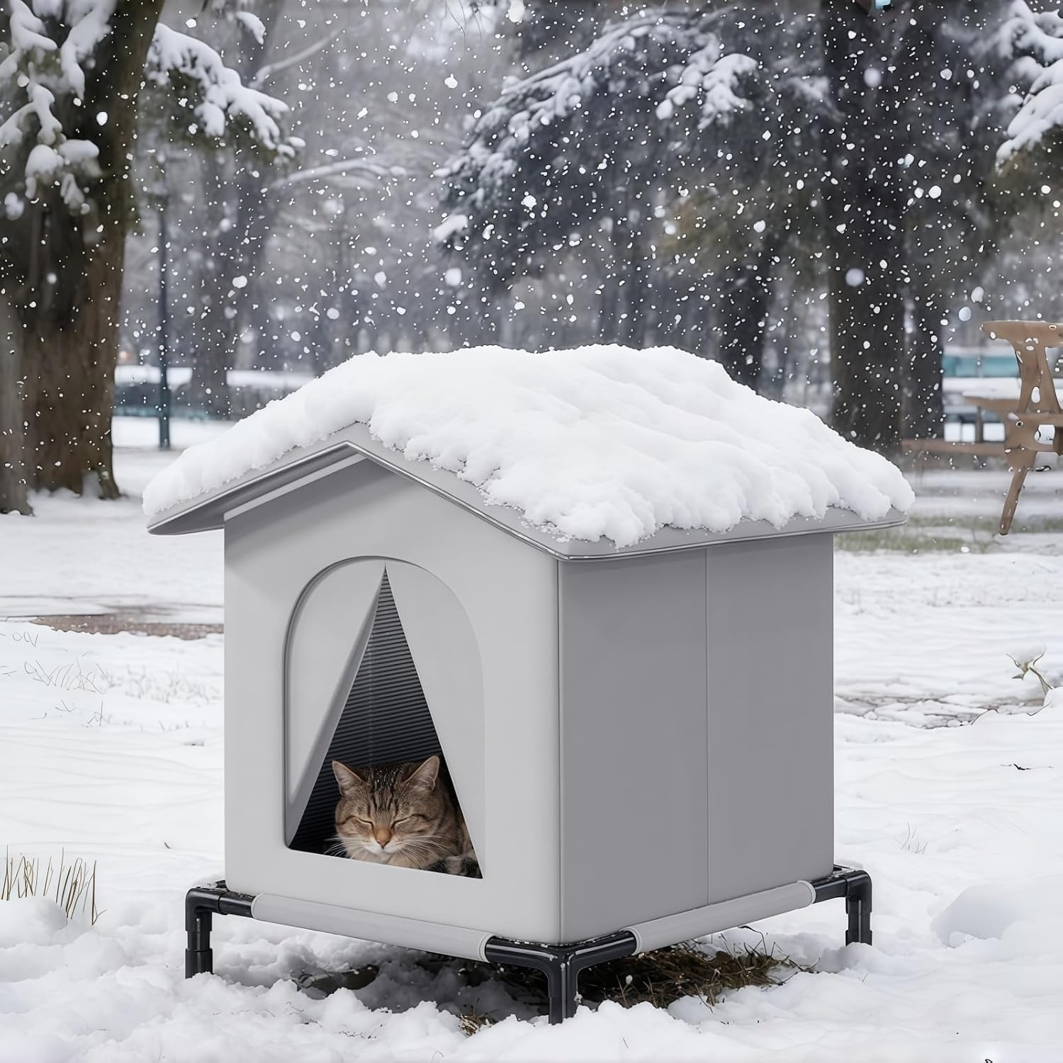 Iuseike Outdoor Cat House / Dog House for Winter, Wild Cat Shelter, Sealed Aluminum Foil Lining, Breathable, Cold Protection, Rainproof, Windproof, Snowproof, High Floor Design, Good Seal, Anti-Slip