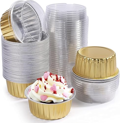 Paquete de 50 moldes para cupcakes con tapas, moldes para hornear cupcakes con tapas, moldes de aluminio antiadherentes para magdalenas, mini latas