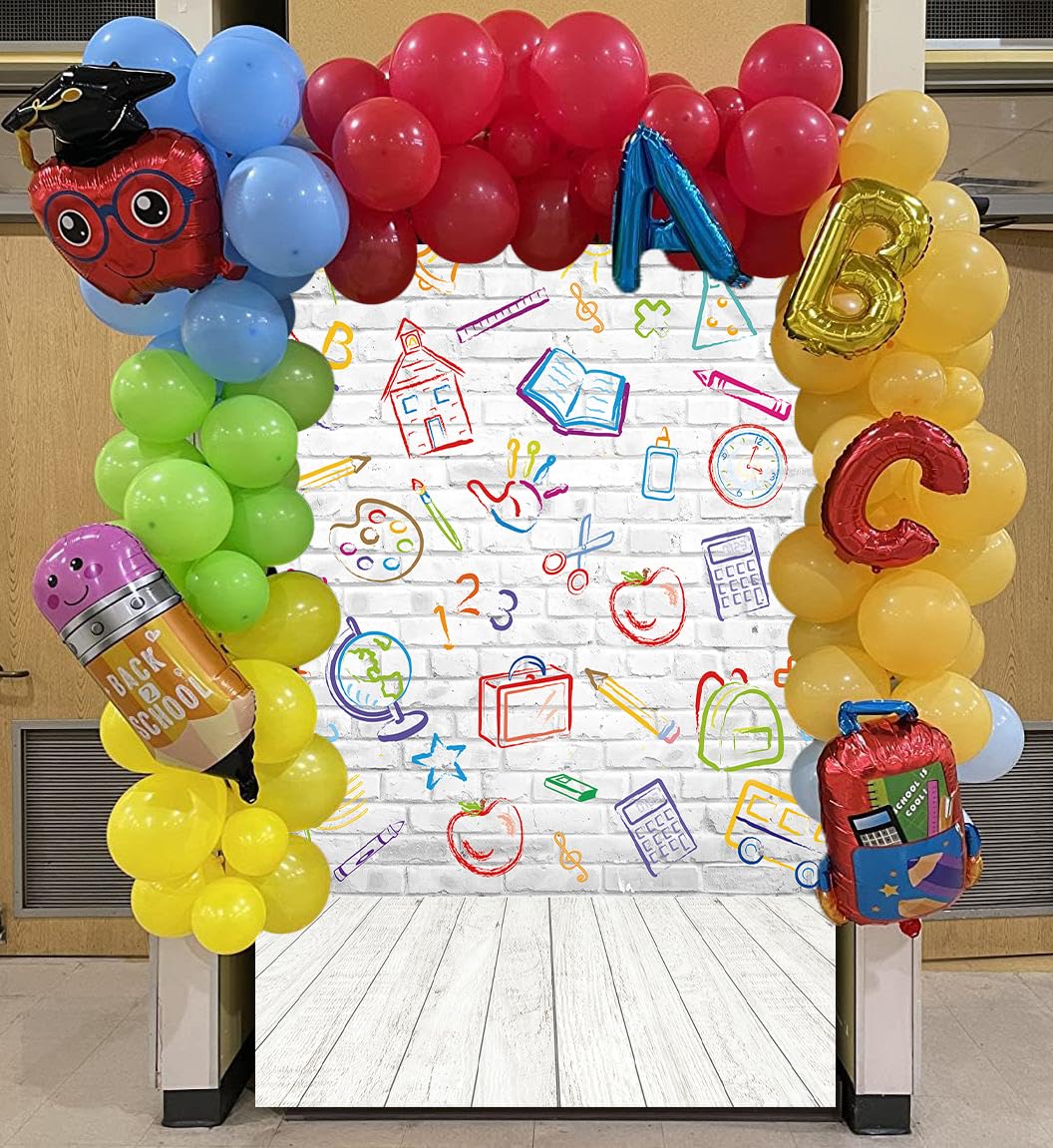 Fond Rentrée Scolaire : Résultats (1 Million) D'images Libres De Droits, De Photos De Stock Et D'illustrations