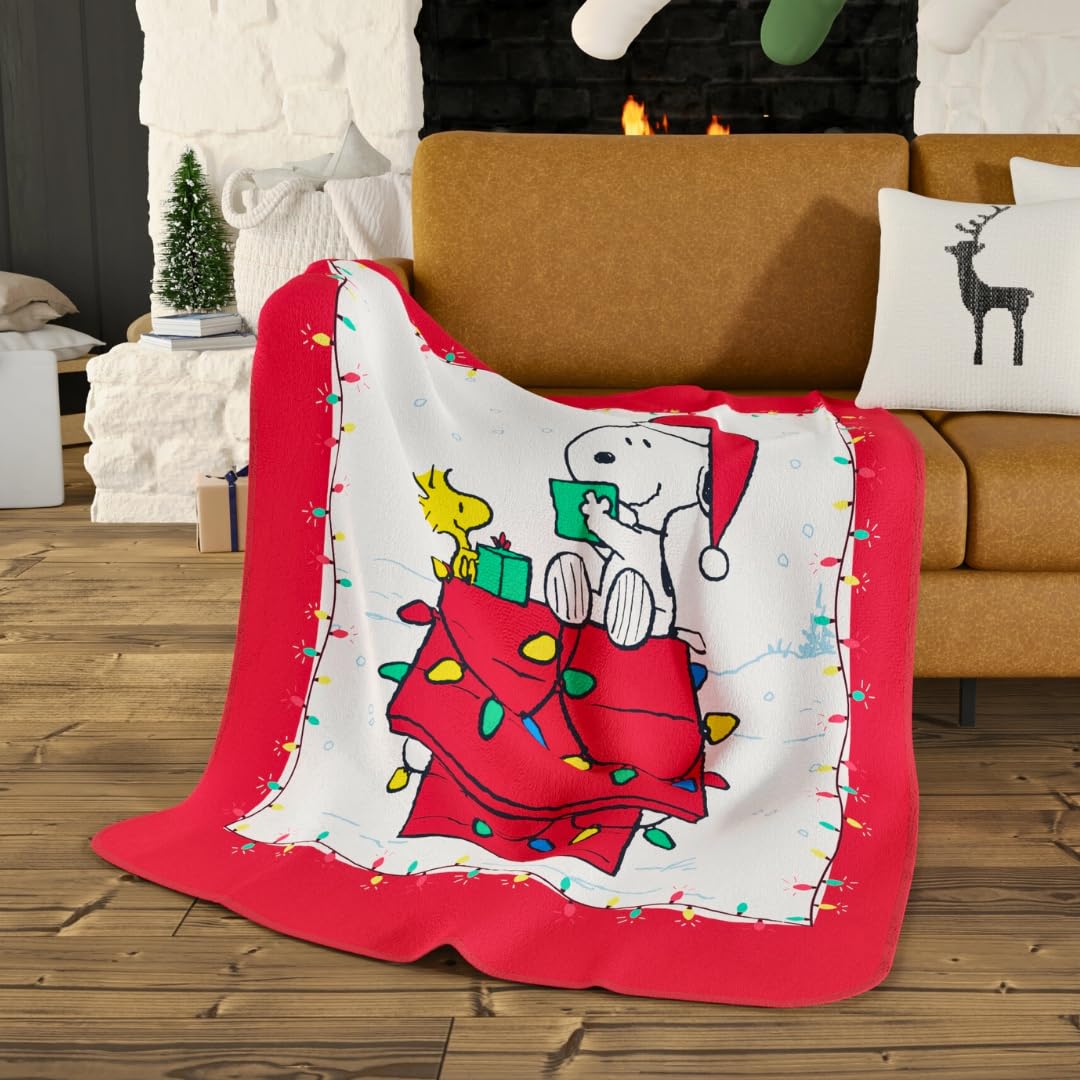 Franco Peanuts Snoopy & Woodstock Holiday Christmas Bedding Super Soft Silk Touch Throw, 40 in x 50 in, (Officially Licensed Product)