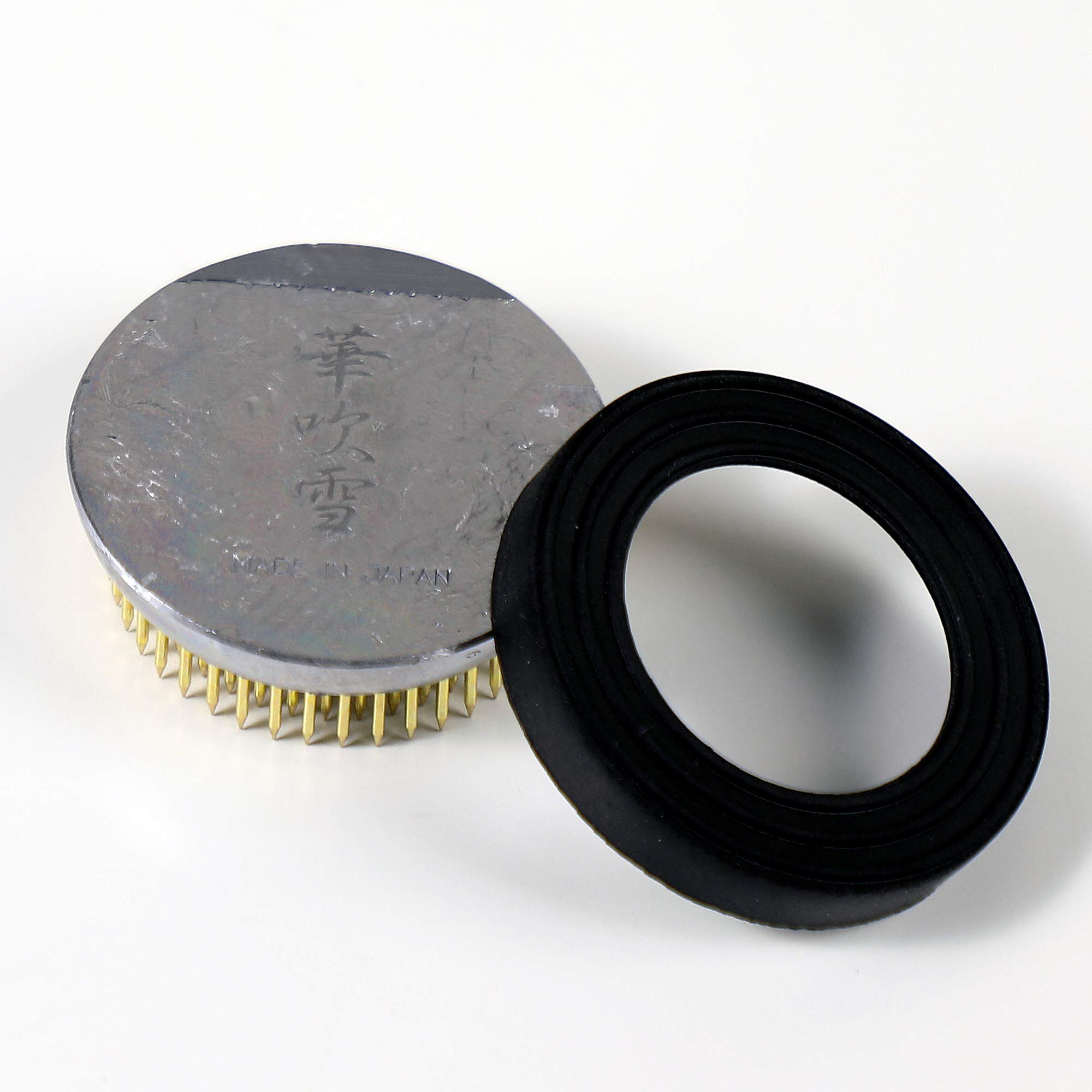 Wazakura 3-delige Japanse Ikebana Bloemschik Gereedschap Set – Made in Japan – Ikenobo Schaar 61 mm Ronde Zwarte Kenzan Kenzan Onderhoudsgereedschap