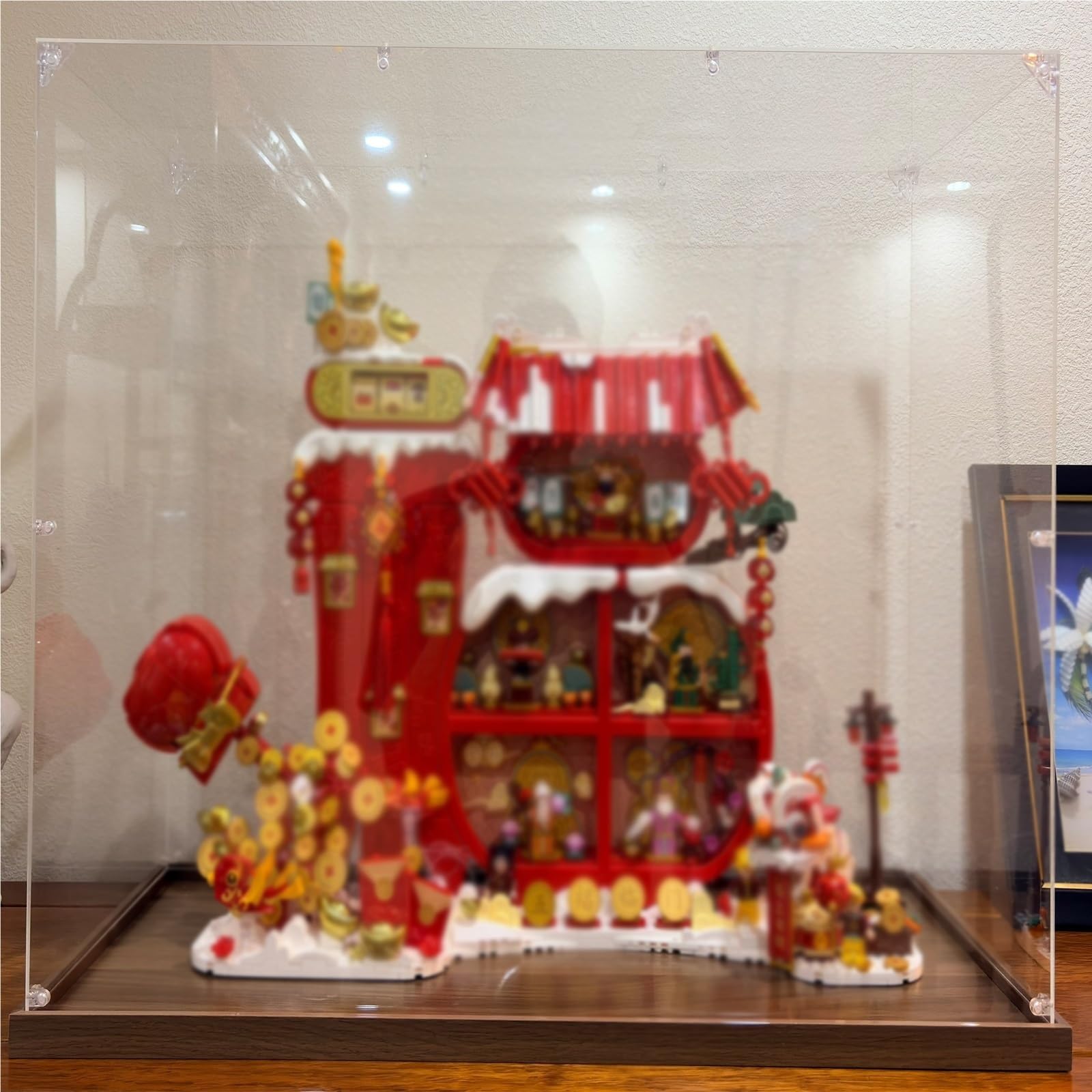 20mm Thicked Wooden Base Protection Showcase，Rectangular Acrylic Storage Organizers Box, Model/ Figures/ Doll Display Cases Easy to Assemble(10x10x10"/25x25x25cm)
