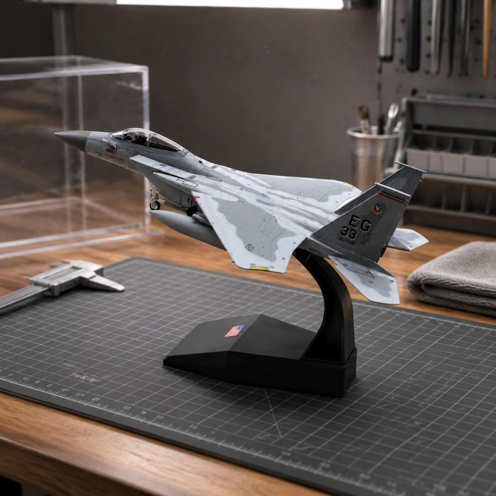 Modello Aereo F 15C da Caccia Aereo da Collezione Aeromodello Struttura in Lega con Base per Posizione Dinamica Adatto per Scrivania Vetrina Studio