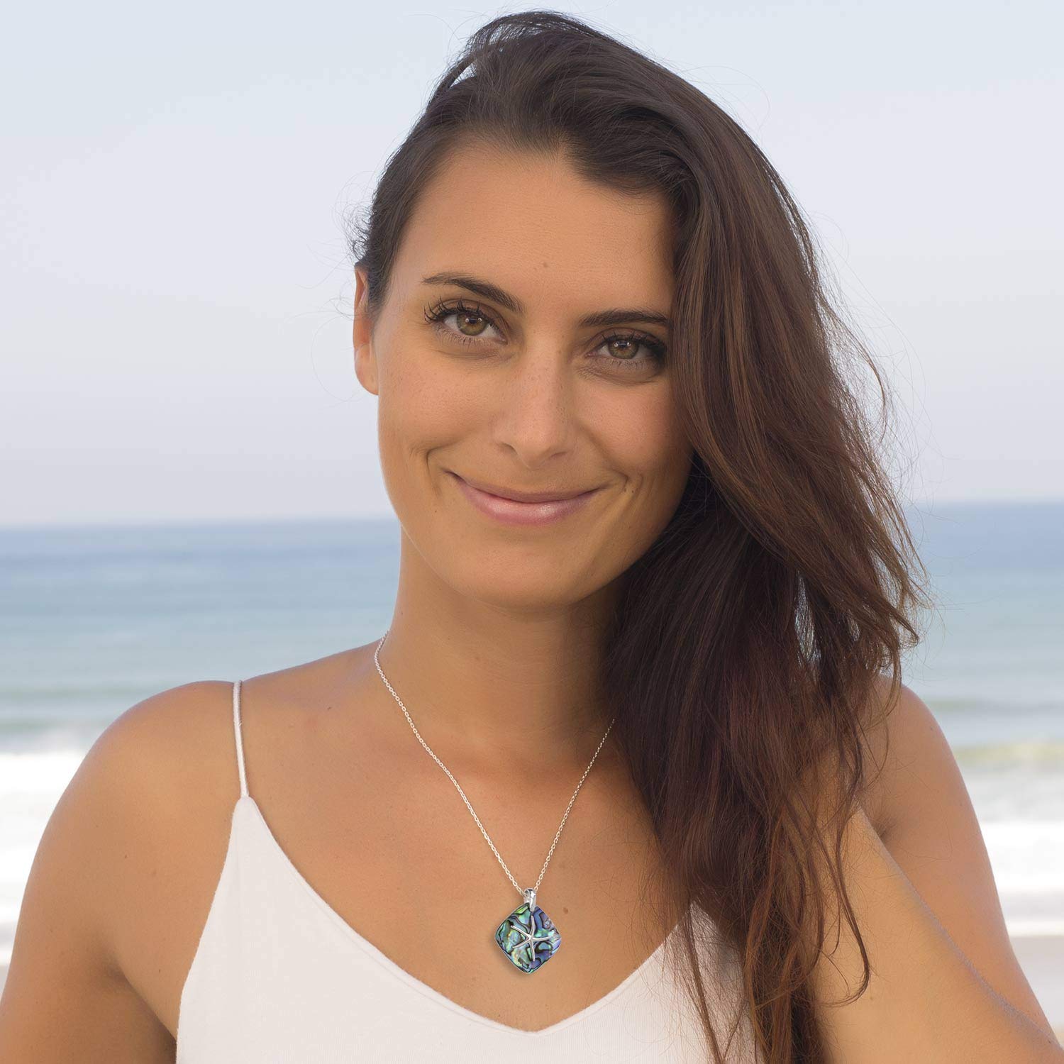 Aden's Jewels - Collar con Colgante de Estrella de mar y nácar con Cadena de Plata