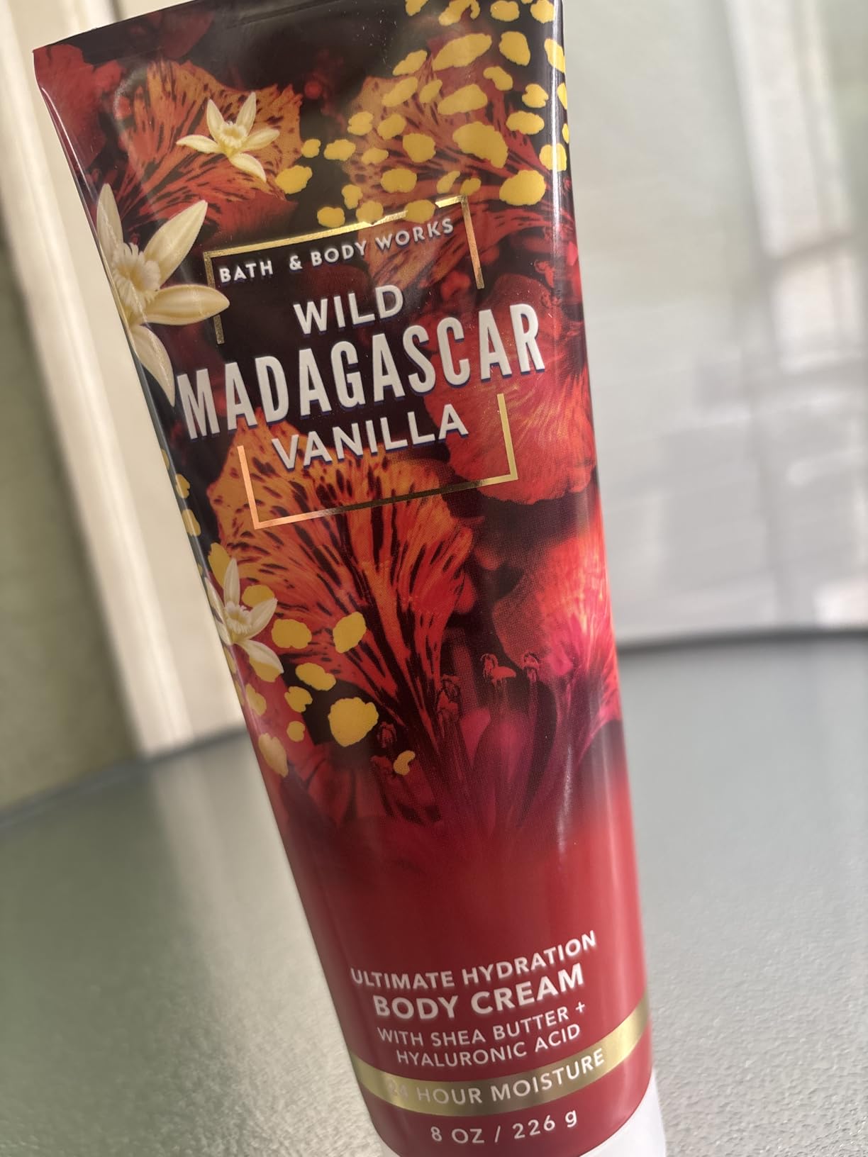 Bath & Body Works, Signature Collection Ultra Shea Body Cream, Wild Madagascar Vanilla, 8 Ounce