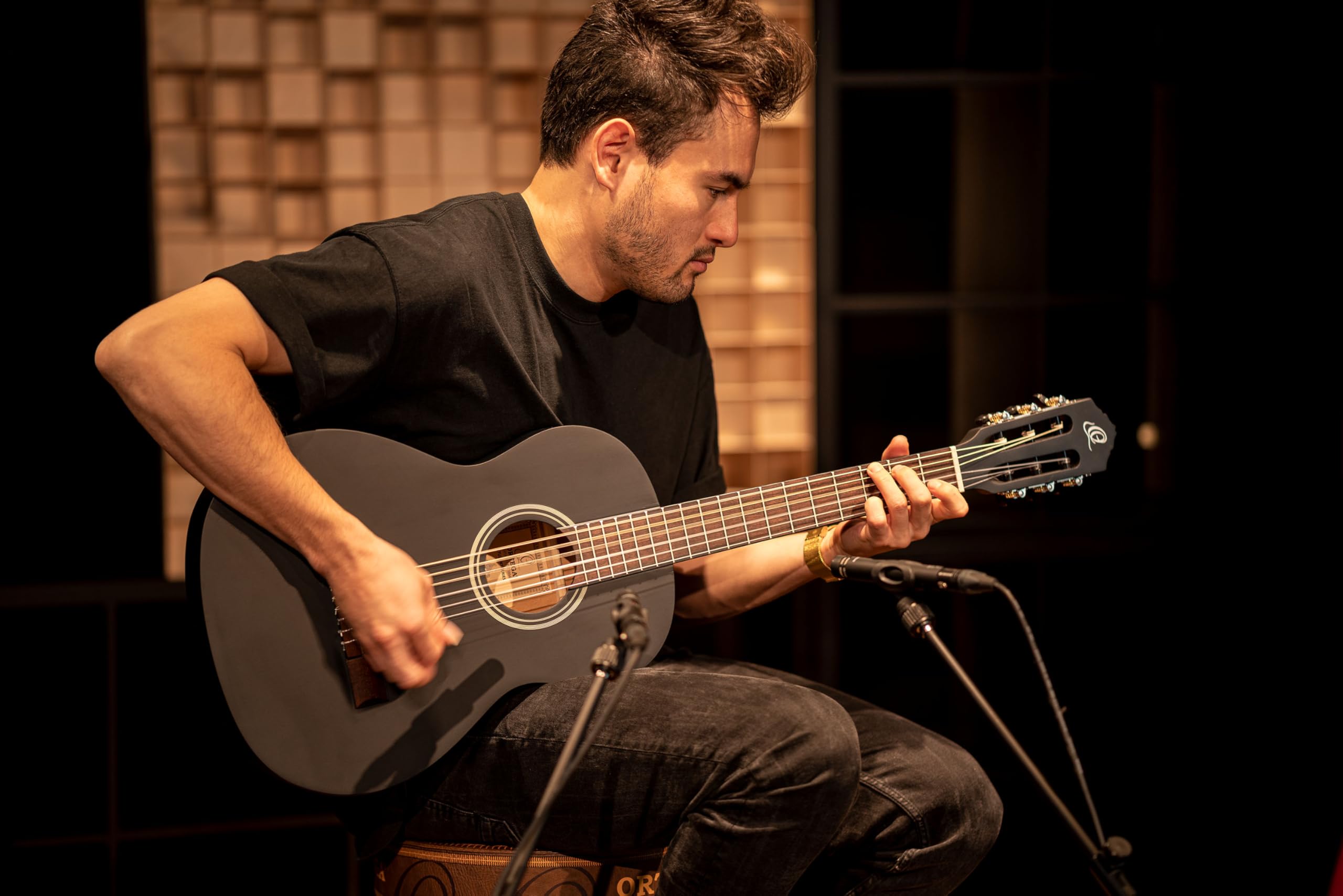 Ortega Guitars 3/4 Konzert Gitarre – Student Series – Fichte, Katalpa, Schwarz (RST5M-3/4BK)