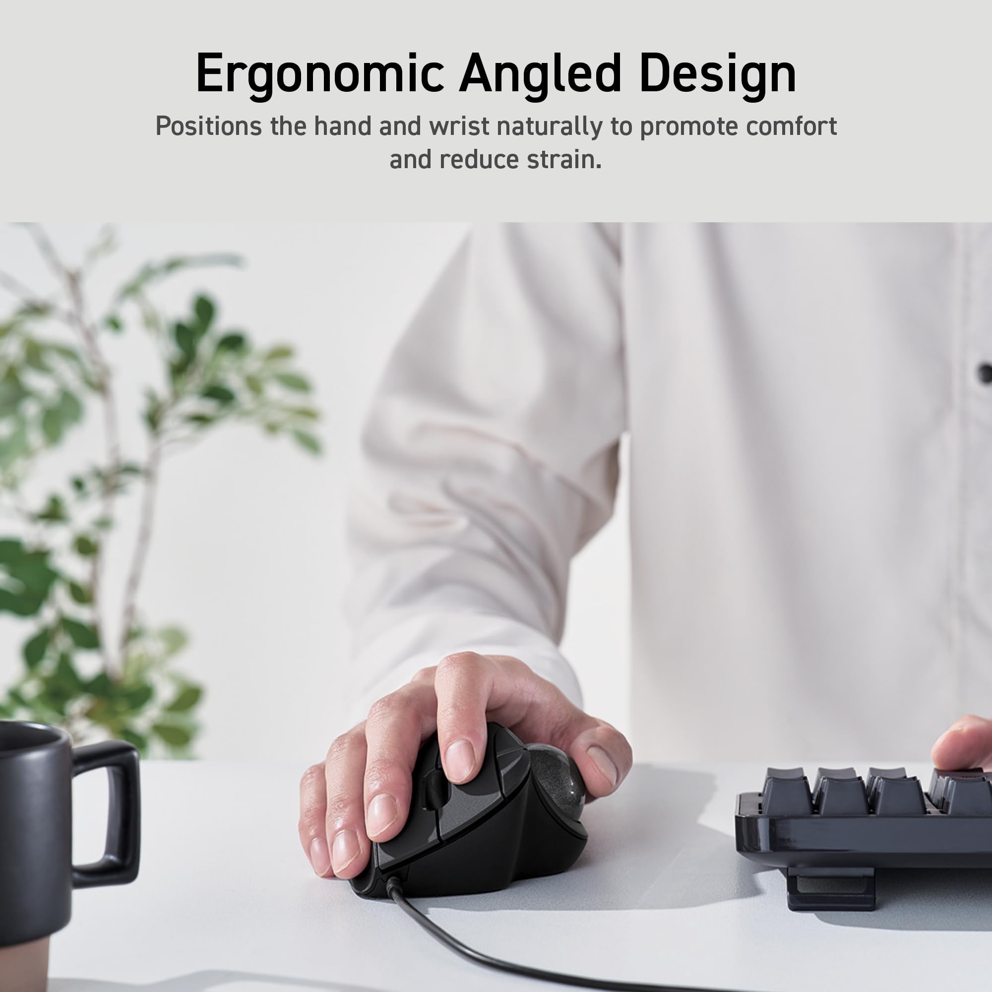 ELECOM Trackball IST filaire USB-A au design ergonomique et confortable, suivi fluide avec roulement à billes rubis, boule de 36 mm, contrôle du pouce, compatible avec Windows, PC et Mac (M-IT10URWH)