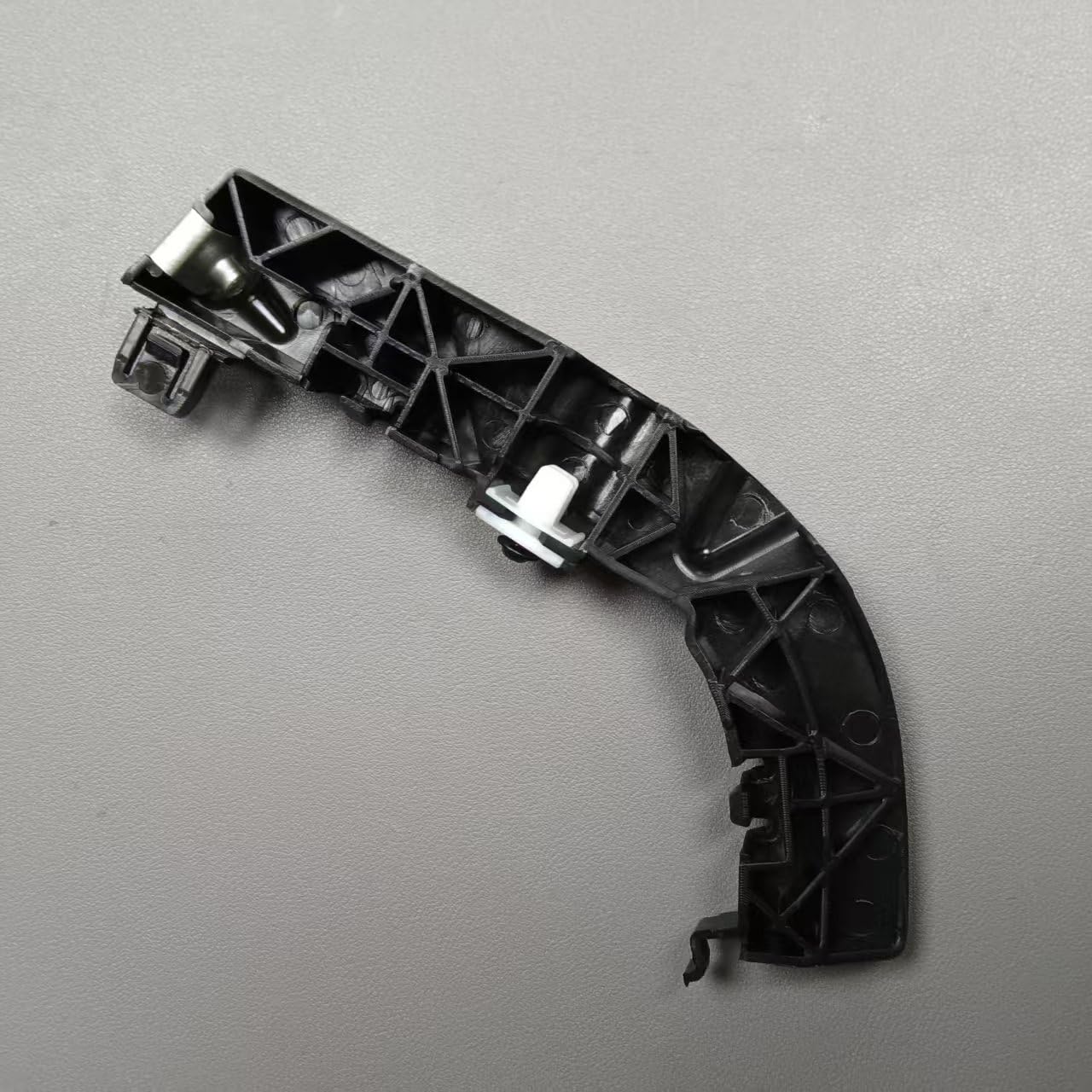 Front Bumper Bracket (One Pair) 68024342AD 68024343AD
