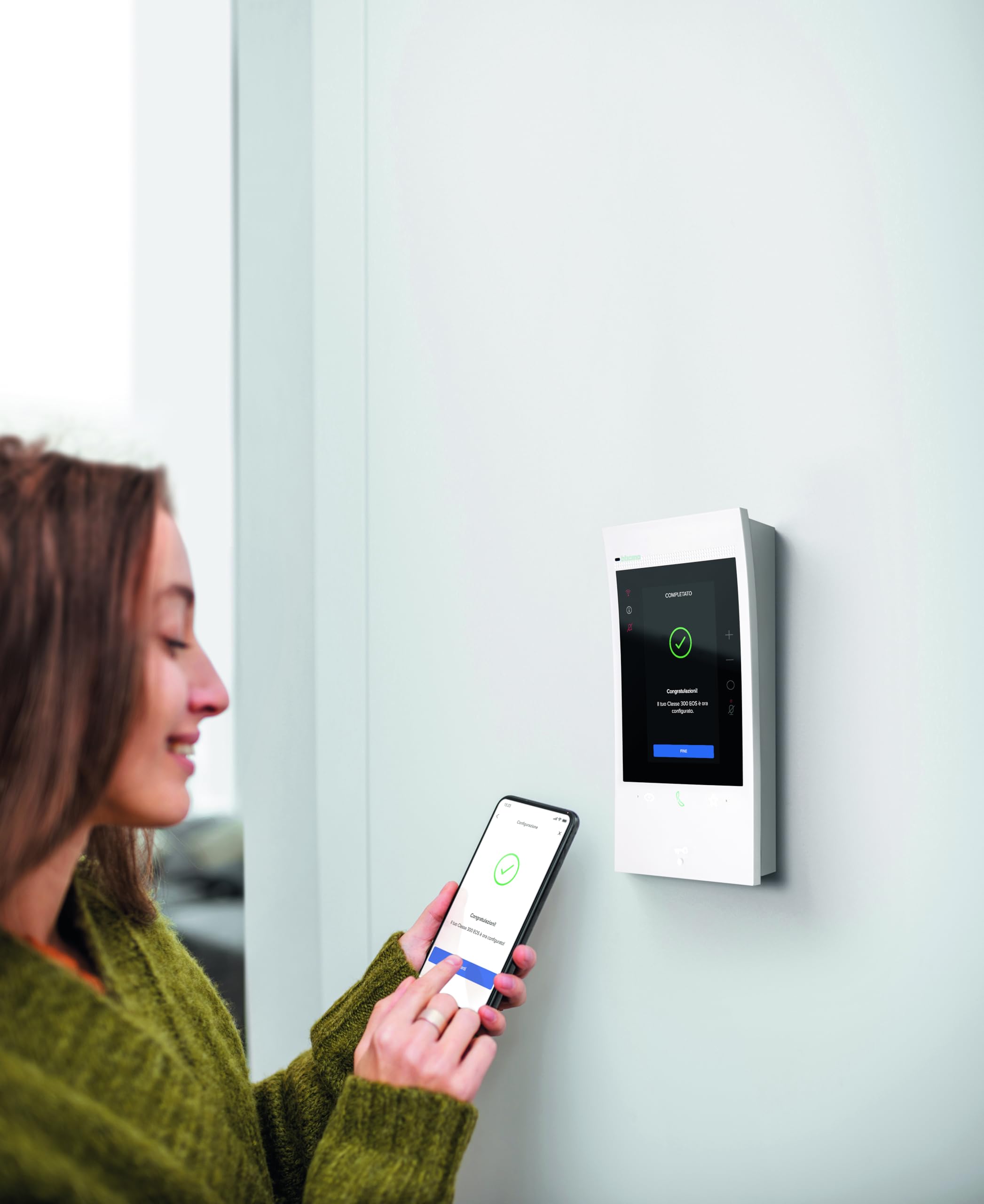 Bticino Interphone vidéo Interne connecté et Lieu extérieur, kit Classe 300EOS avec Netatmo, Installation Facile, Compatible avec Alexa