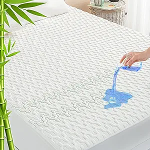 GRT Waterproof Rayon Bamboo Mattress Protector Cal King Size - 3D Air Fiber Mattress Protector Cover, Cooling Mattress Pad Breathable Ultra Soft Noiseless 8''-21'' Deep Pocket Machine Washable