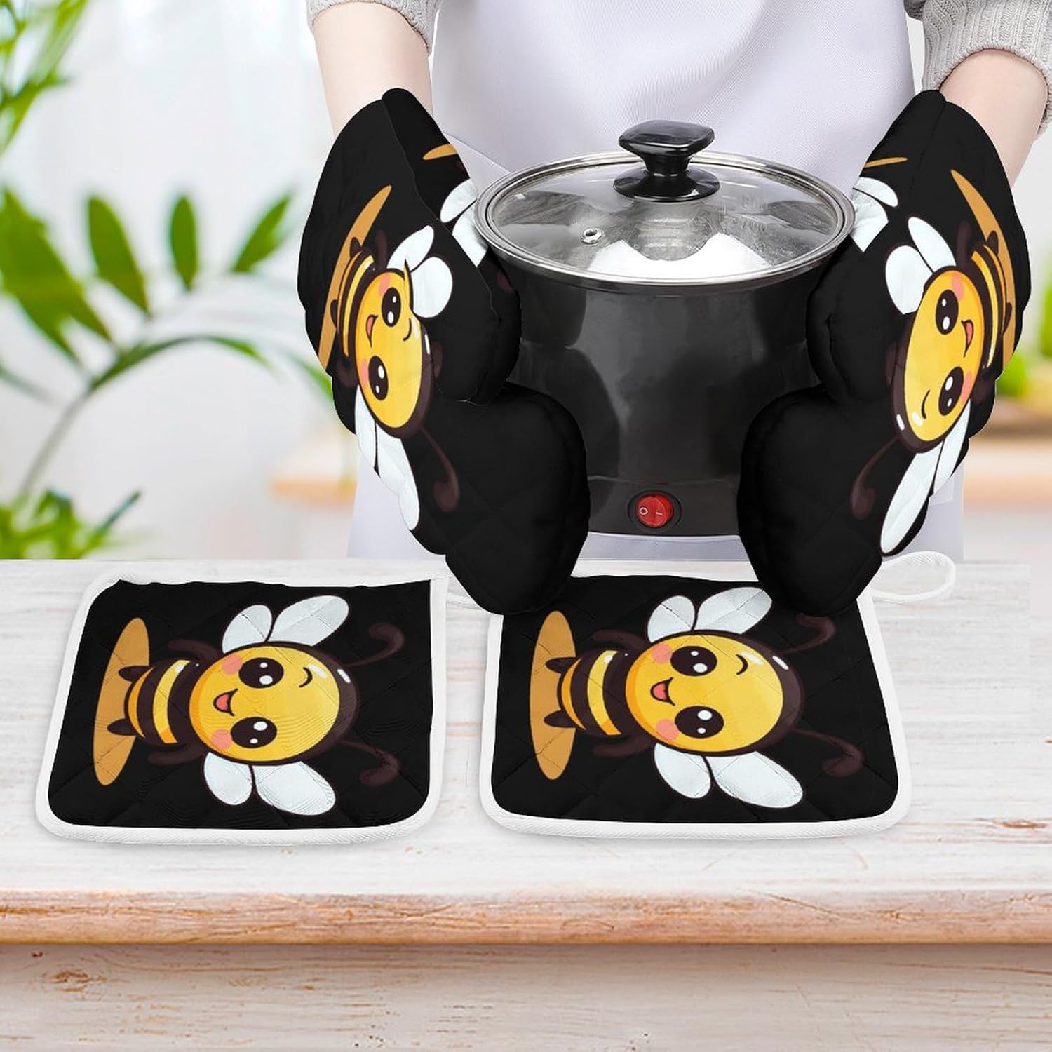Cute Bee 4 Pcs Oven Mitts and Pot Holders Set High Heat Resistant Long Kitchen Oven Glove Potholders