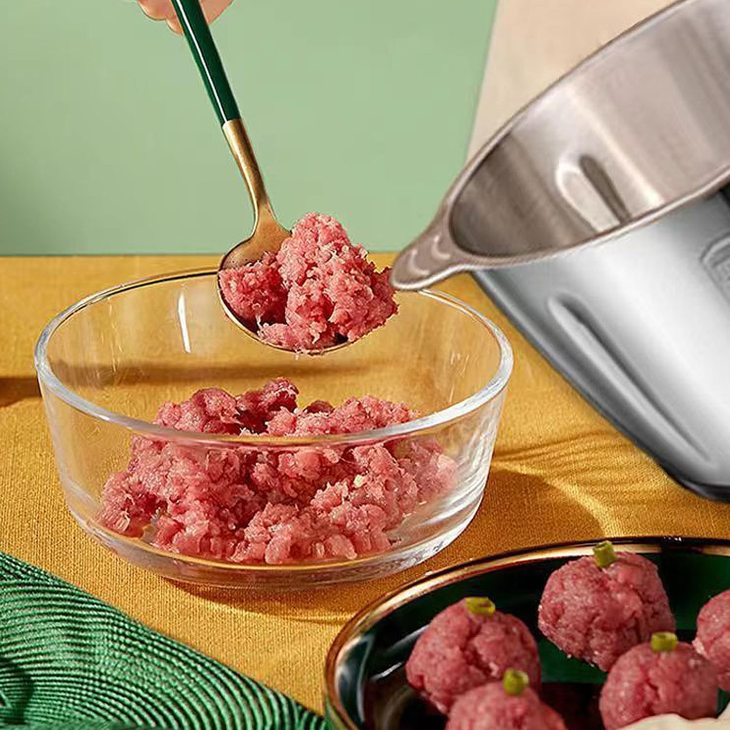 Food Processors, Electric Chopper with Meat Grinder 2L Large Capacity Veggie chopper Full Metal Body Food Processor Two-Speed Adjustable Suitable Food Chopper for Meat, Vegetables, etc