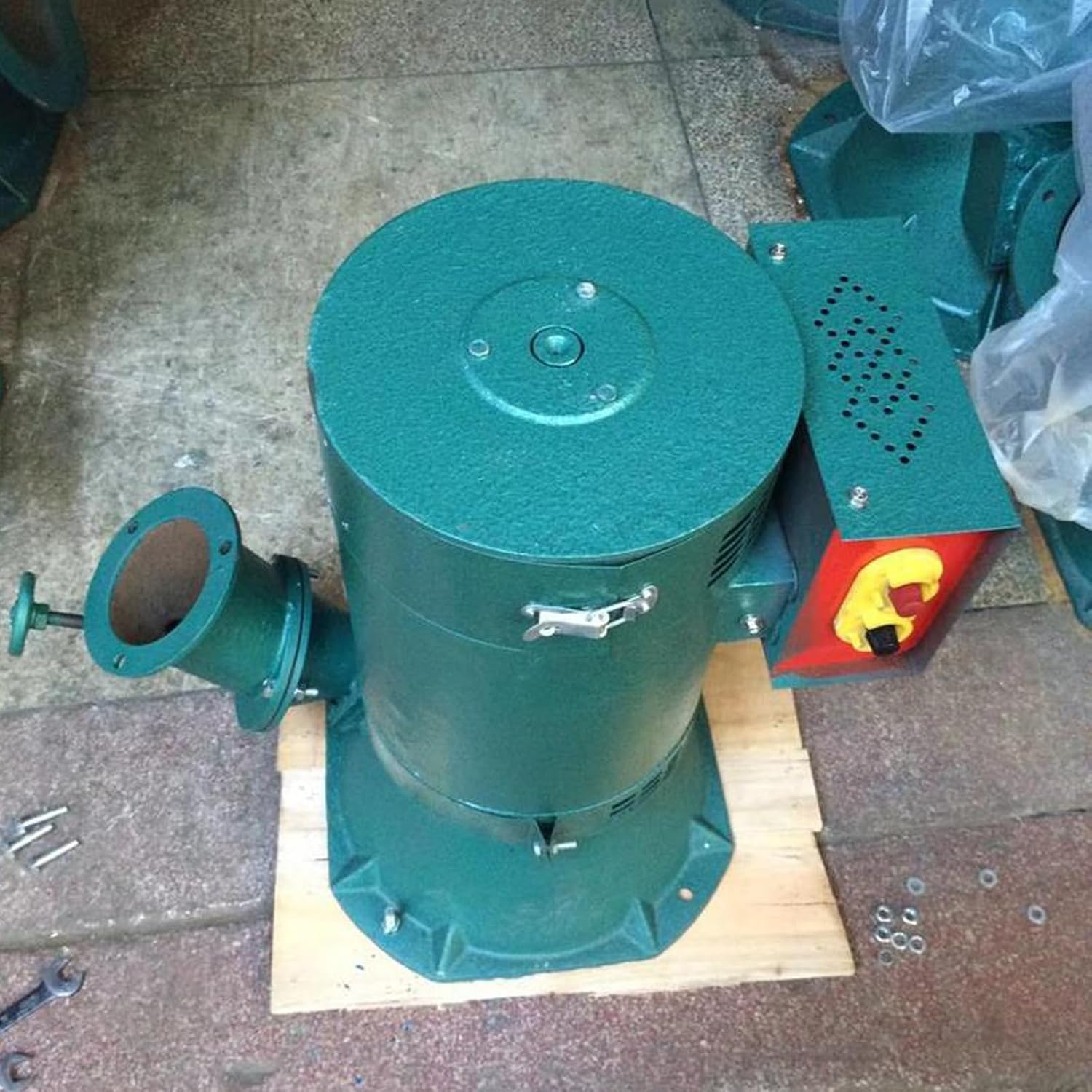 5kW 230V Hydroelectric Water Turbine Generator, Leakage Protection & 50Hz Inclined Strike Water Turbine Generator, Excited Single-Phase Water-Wheel Home/Small Hydro Power System