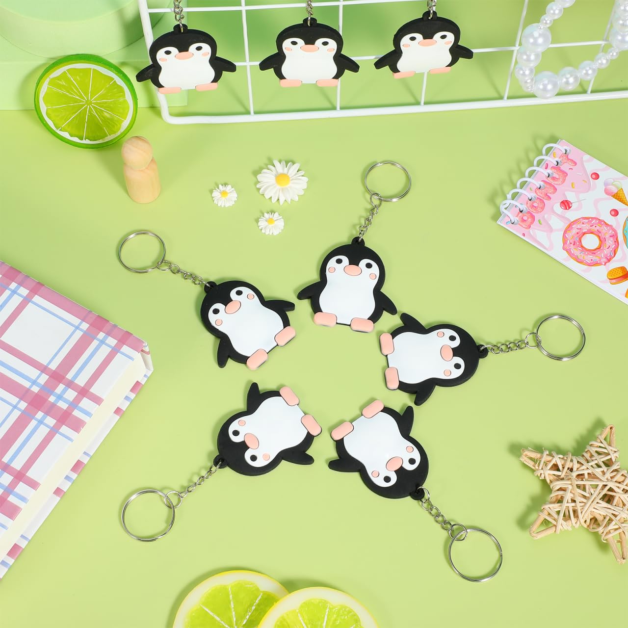 Set di 24 graziosi ciondoli a forma di pinguino, idea regalo per gli amanti dei pinguini