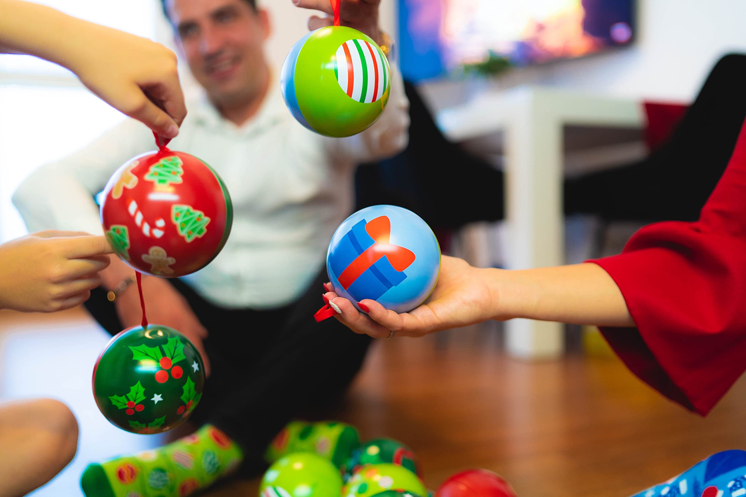 Rainbow Socks – Calzini di Natale in una palla di Natale per lui e per lei - 2 Paia