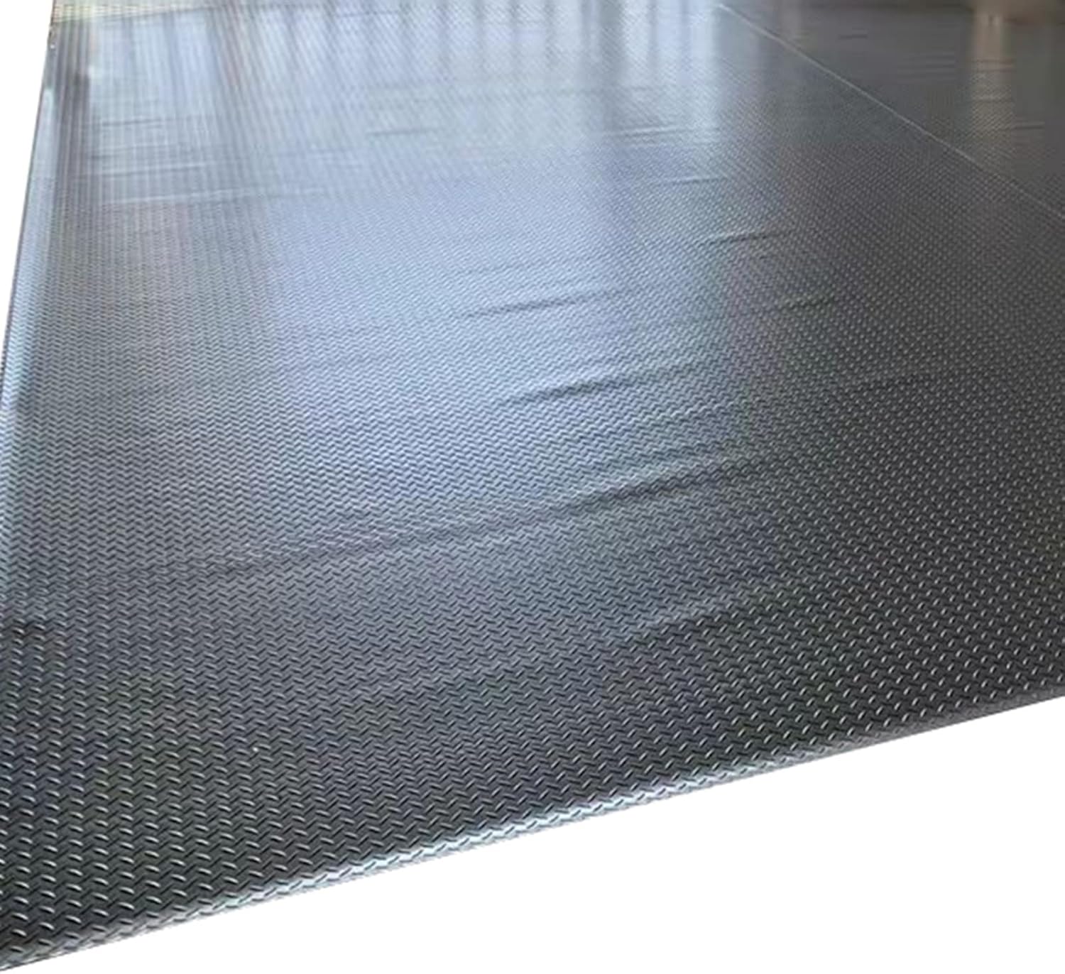 Amazon.co.jp ゴムマット 荷台用 ガレージ 屋外パティオラバーマット大 ホームジムガレージフロアラバーマット