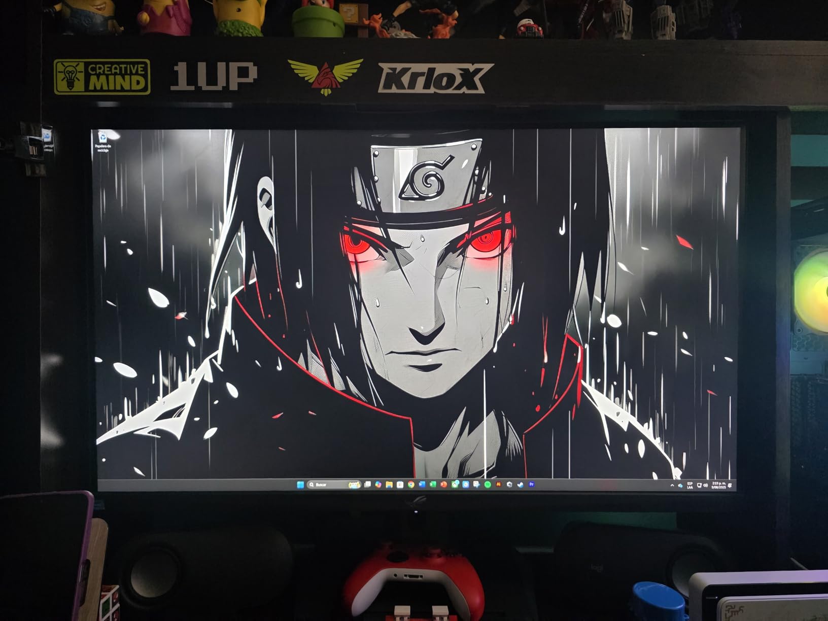 ASUS ROG Strix 32” 4K HDR Gaming Monitor (XG32UCG) – 3840x2160, Dual Mode (4K 160Hz/FHD 320Hz), 0.3ms, Fast IPS, Extreme Low Motion Blur Sync, USB-C, G-SYNC Compatible, Tripod Socket, 3 yr Warranty