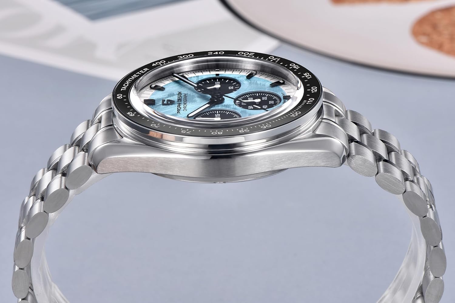 Pagani Design 1701 Orologio Analogico al Quarzo di Lusso, Movimento Giapponese VK63, Impermeabile Fino a 100 Metri, Bracciale in Acciaio Inossidabile, Cronografo Professionale in Zaffiro. Pagani Design 1701 Orologio Analogico al Quarzo di Lusso, Movimento Giapponese VK63, Impermeabile Fino a 100 Metri, Bracciale in Acciaio Inossidabile, Cronografo Professionale in Zaffiro.