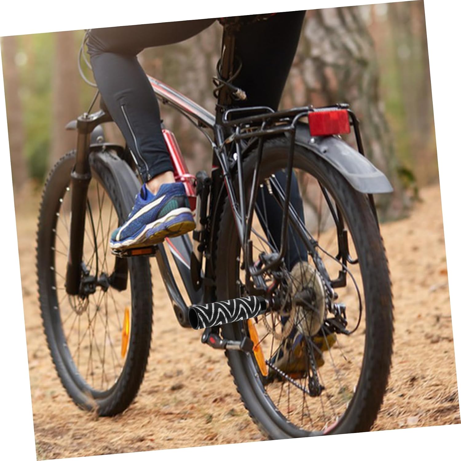 Yardwe 1pair Aluminum Alloy Bike Pegs - Cycling Pegs for Rear Foot Support Easy Installation for Mountain and Road Replacement Parts for Enhanced Stability