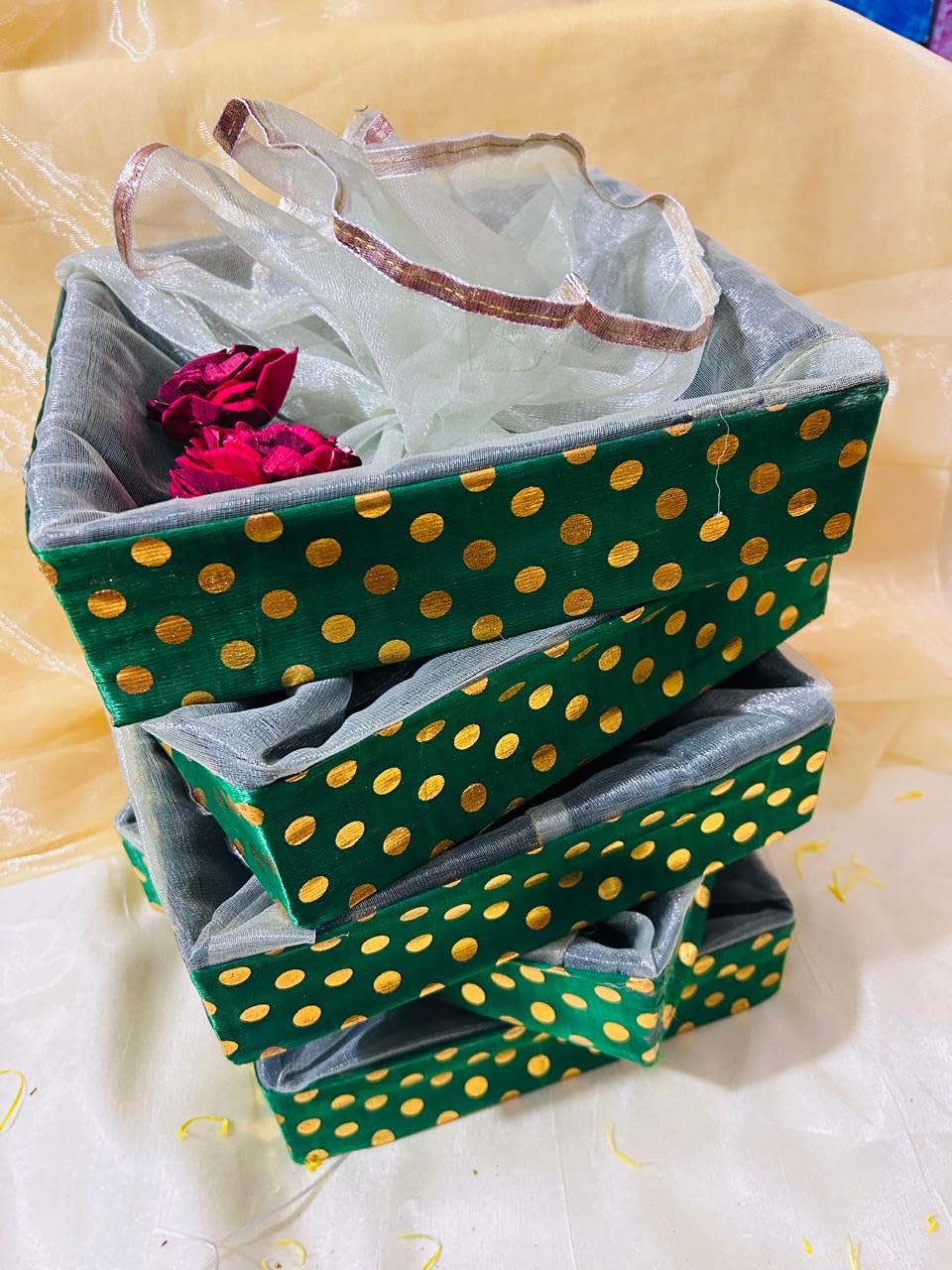 Vayu Art & Crafts Decorated Square Net Hamper Gift Basket || Diwali Gift Hamper || Festival Gift Hamper Tray || Decorated Gift Hamper Basket || Pack of 5 || 10x10x2.5 Inches (Green)
