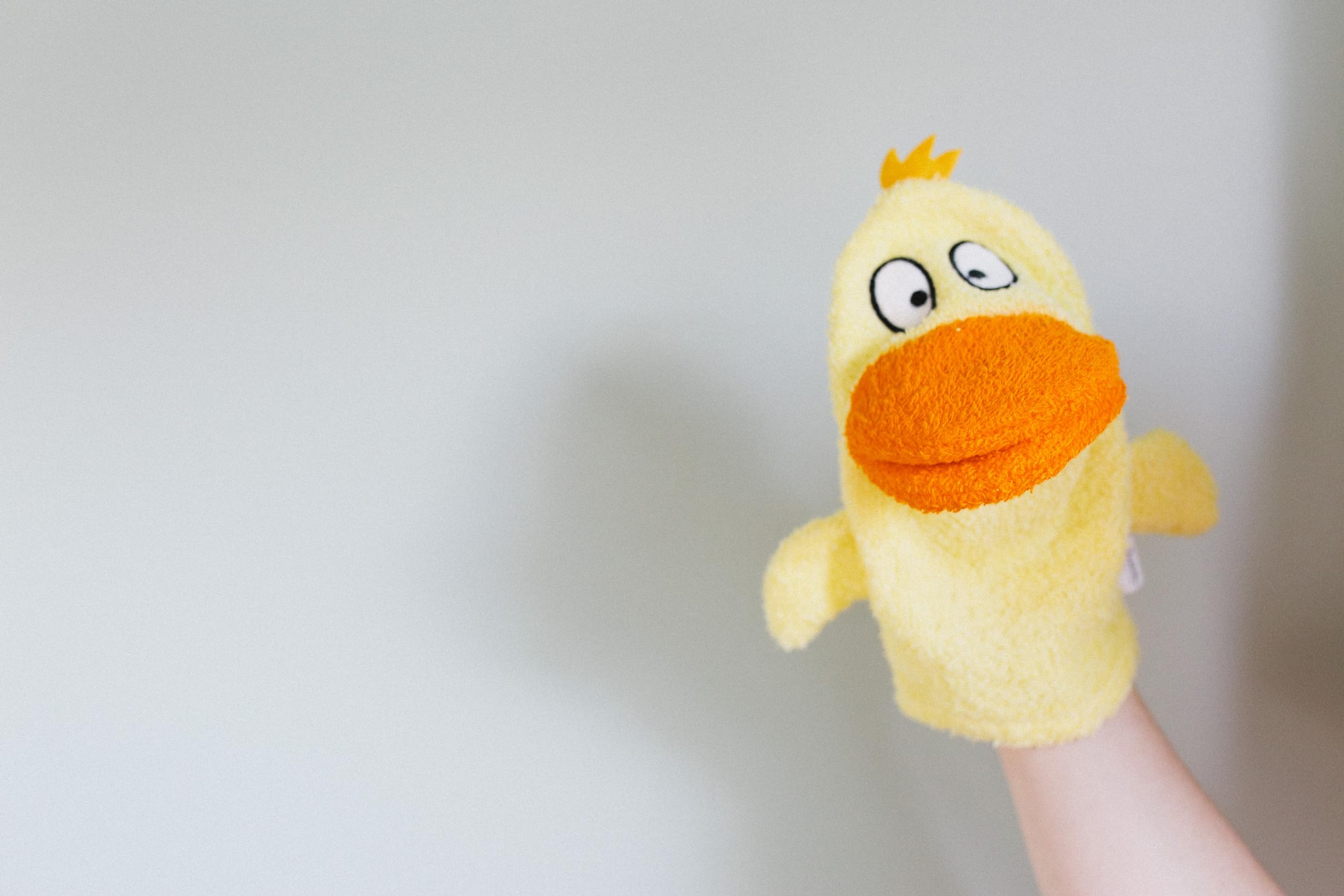 Isabelle Laurier - Gant de Toilette Amusant pour Enfant 100% Coton - Gant de Bain éponge pour bébé - Modèle Canard, Jaune