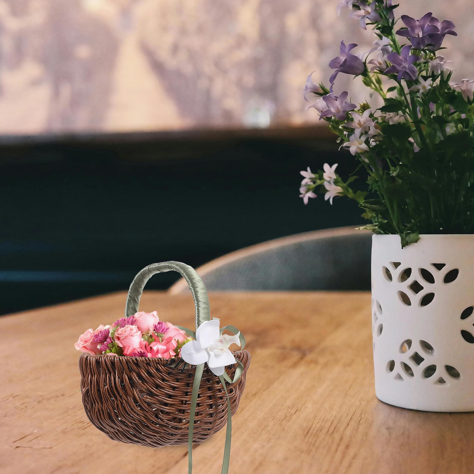 ERINGOGO Geflochtener Blumenmädchenkorb aus Rattan und Kunststoff Leichter Hochzeitskorb mit Verschleißfestem Material für Romantische Strandhochzeiten