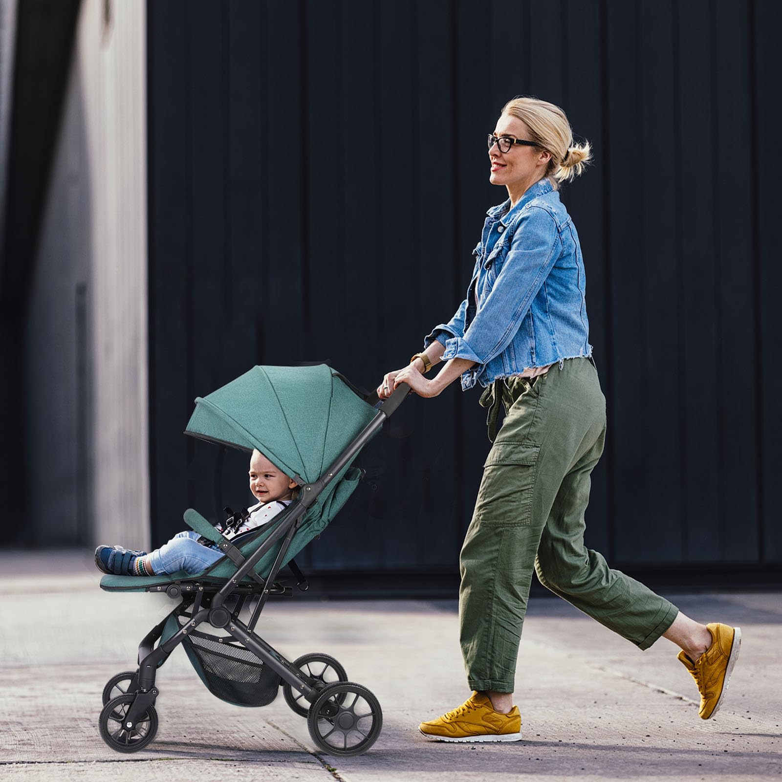 Cochecito de paseo plegable para niños, cinturón de seguridad regulable de 5 puntos, plegable con una mano, capota grande, robusto amortiguado todas las 4 ruedas, asiento espacioso, cesta de la compra