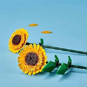 LEGO Sunflowers Building Toy for Kids, Girls and Boys Ages 8+ - Artificial Sunflowers for Home Decor and Display - Birthday Gift Idea for Lovers of Plants & Flowers - 40524