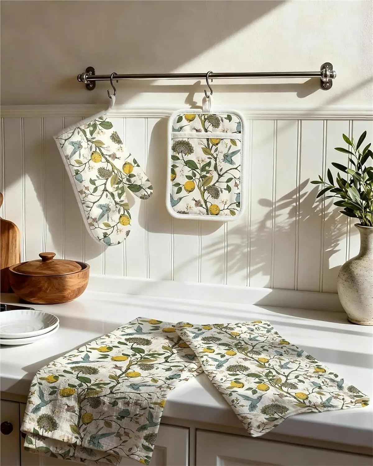 4-Pack Quilted Kitchen Towels, Oven Mitt & Pot Holder Set - Heat, Cute Farmhouse Boho Design with Hanging Loop