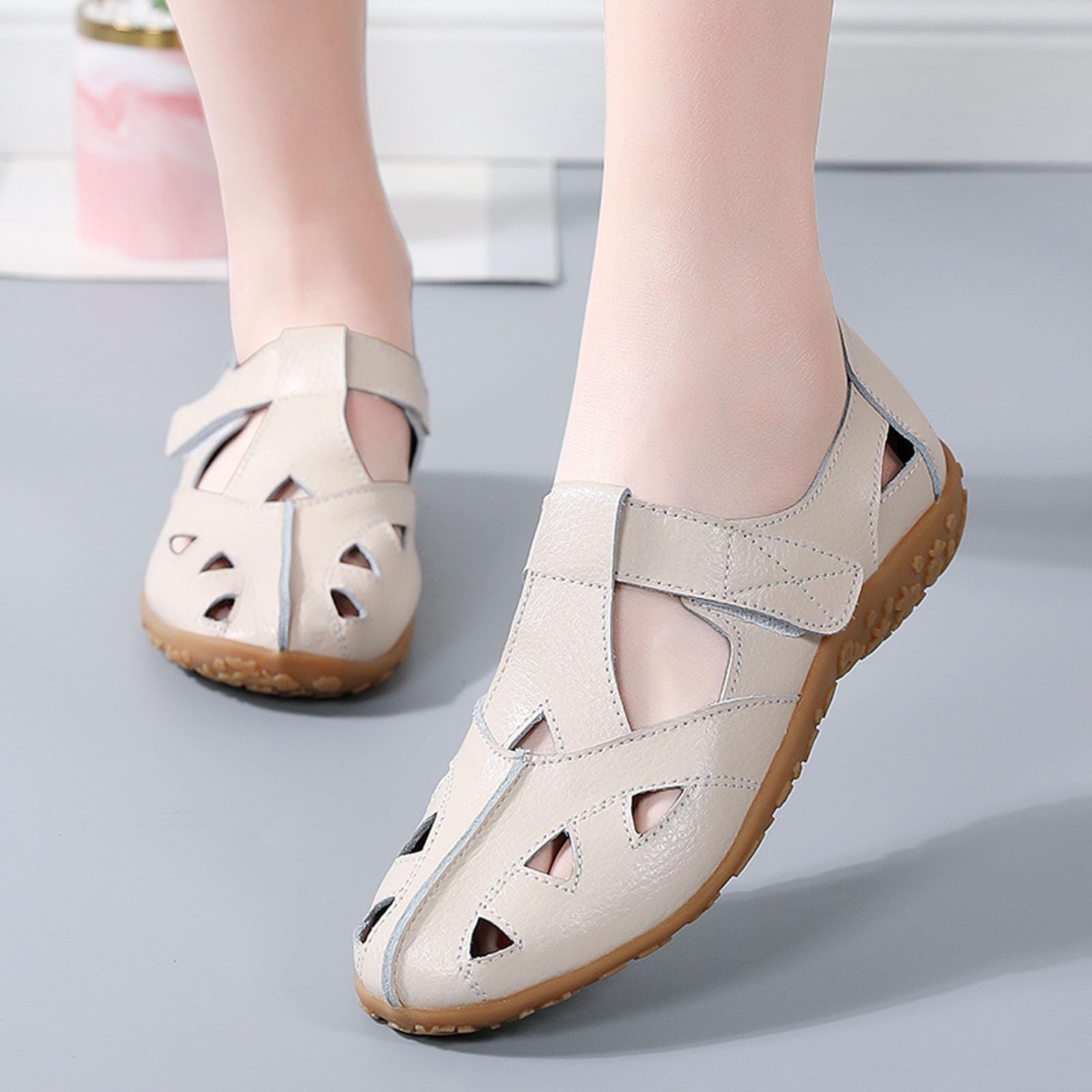 Sandales Orthopédique Femme Été Confortable Respirantes Fermées Randonnée Cuir Sandales Antidérapantes Légères Semelle Souple Chaussures de Plage d'été Femmes Chaussures