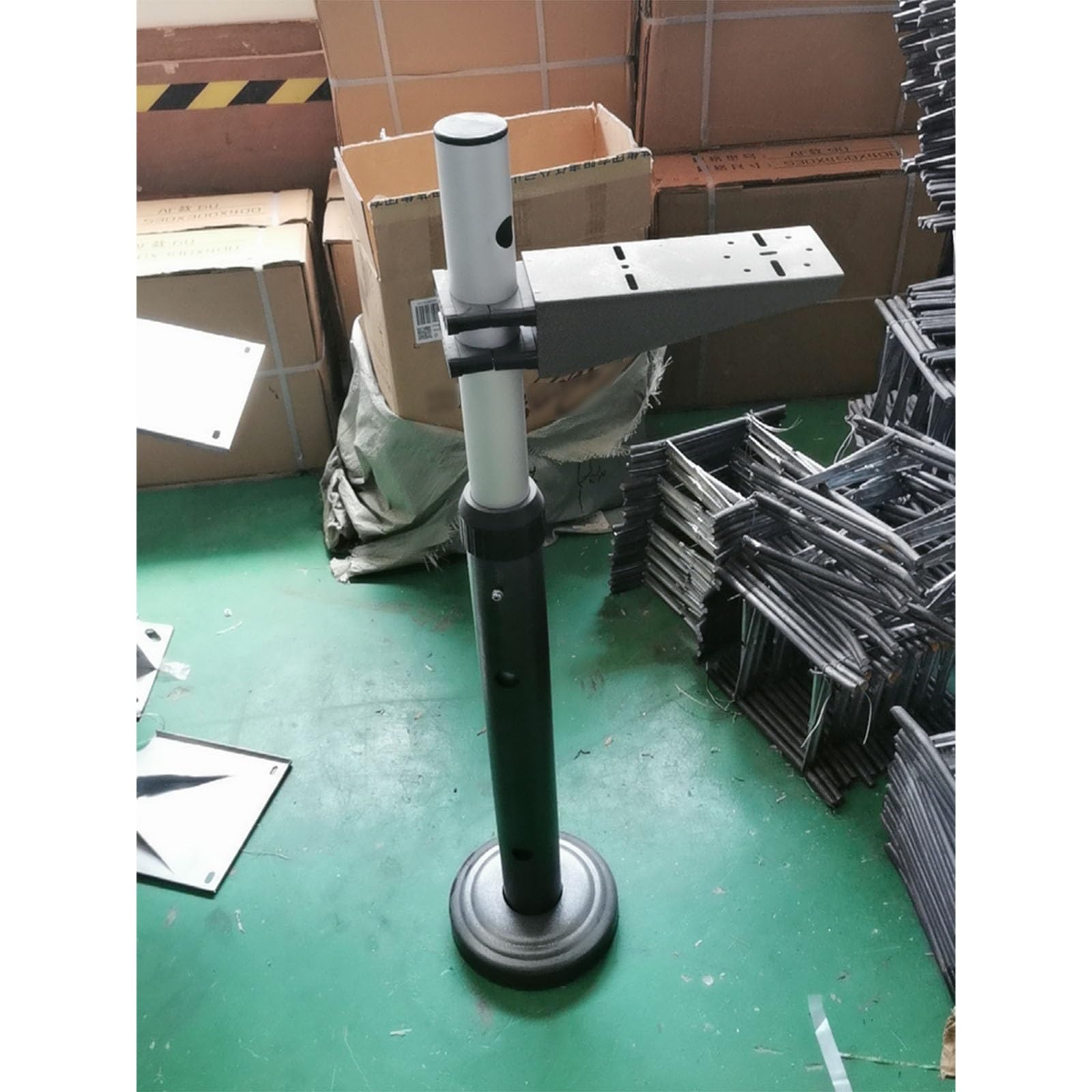 ERRULAN üBerwachungskamera Halterung Verstellbarer Kameramast für Weite Sichtabdeckung, universelle Masthalterung für Sicherheitskameras im Außenbereich mit Halterung(Height 1-2m/39.3-78.7in)