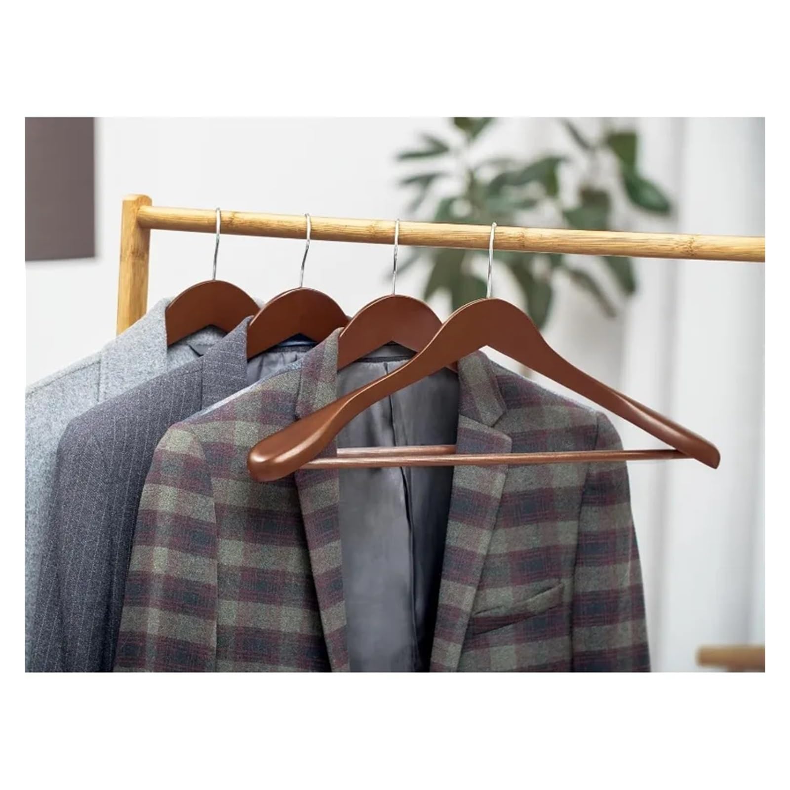 Extra breite Kleiderbügel aus Holz für Herren – 10 Stück, robuste Kleiderbügel, Naturholz in hellem Walnussholz-Finish, ideal für Anzüge und Jacken, platzsparendes Design