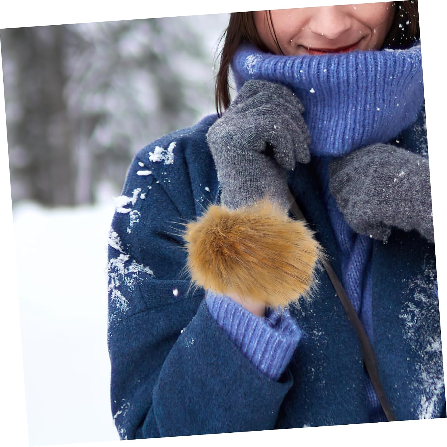 Holibanna 6pcs Furry Arm Cuffs for Warmth Elegant Wrist Warmers for Women Girls Soft Faux Fur Wrist Cuffs Holiday for Cold Weather Outfits