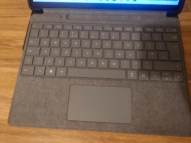 Microsoft Surface Pro 9, 8 or X - Signature Type cover - Blue