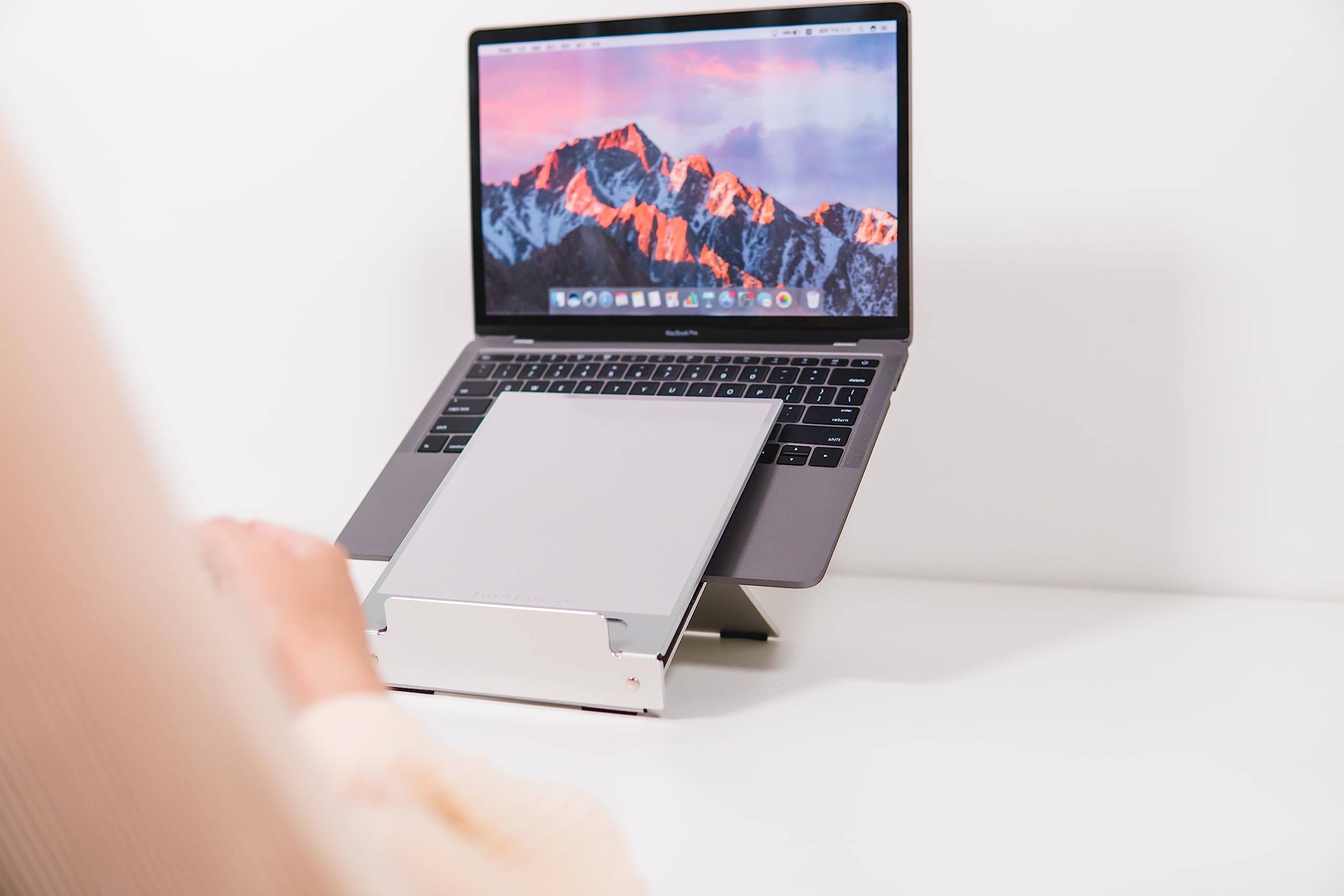 Bakker Elkhuizen BNEQ260 Supporto per Notebook