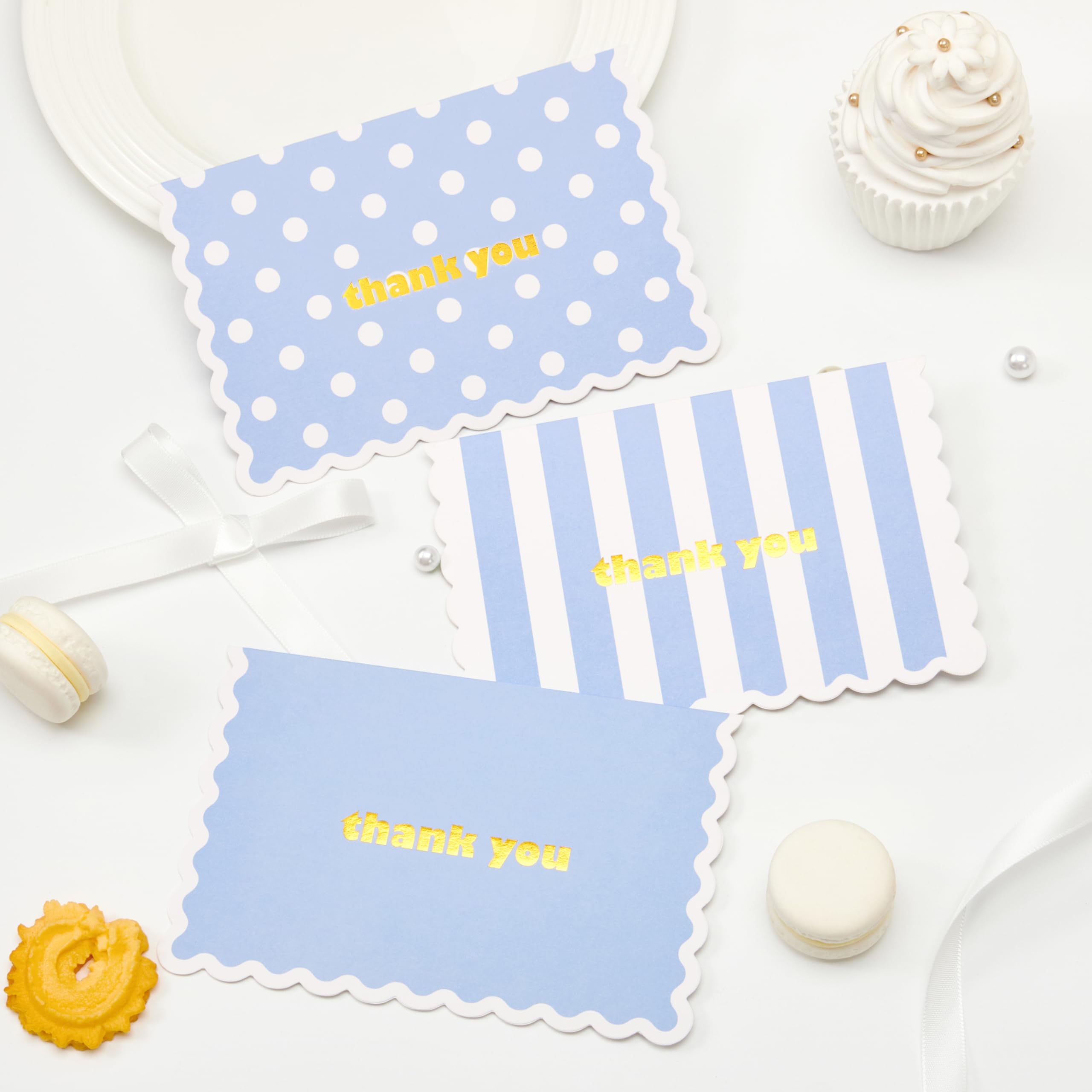 Crisky Assortiment de 3 cartes de remerciement ondulées bleues avec enveloppes (lot de 50) pour anniversaire, fête prénatale, fête prénuptiale, mariage, remise de diplôme