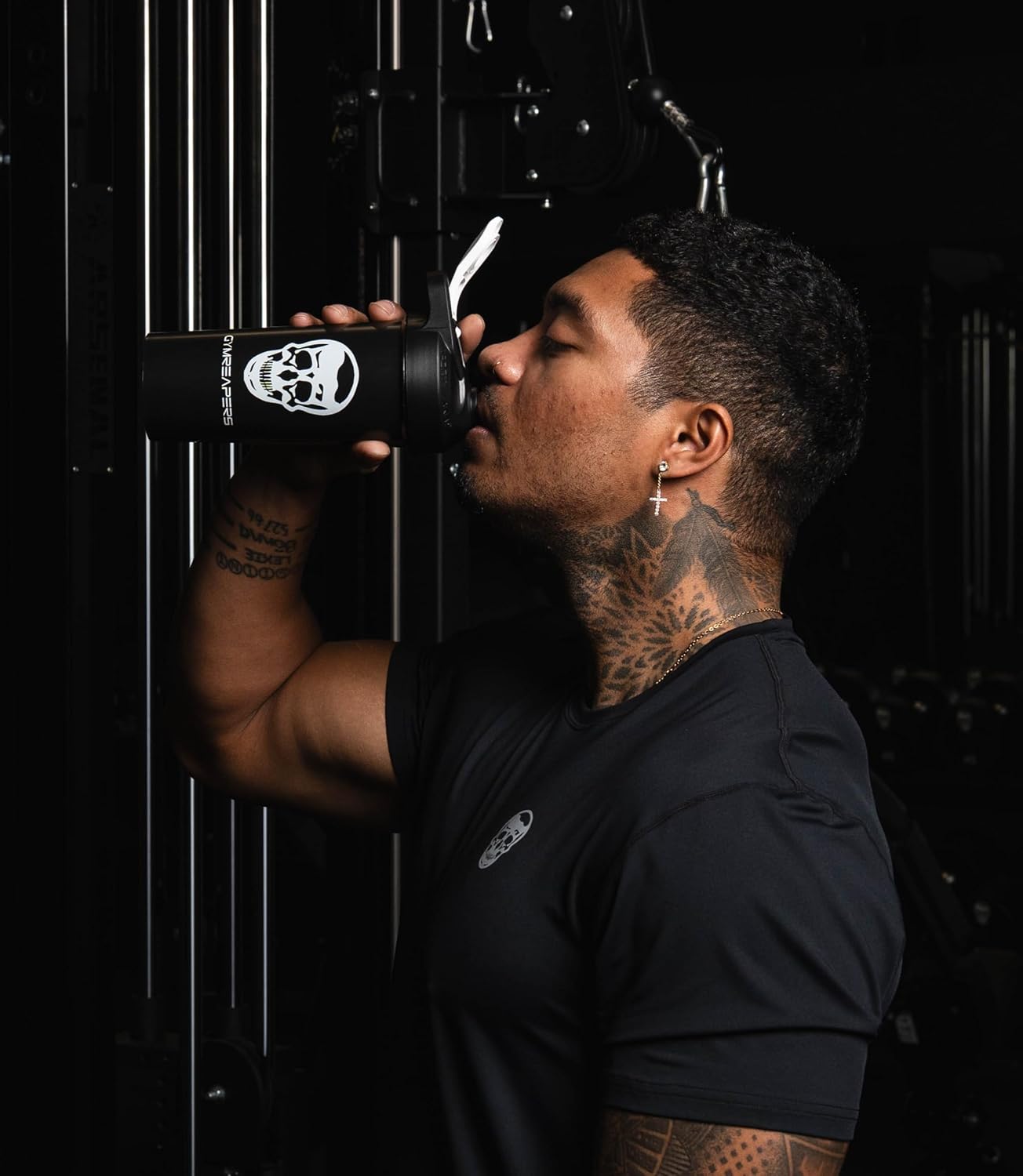 Gymreapers 27oz Shaker Bottle – BPA-Free Protein Shaker Cup with Leak-Proof Screw Cap – Dishwasher Safe Pre Workout Drink Bottle for Gym, Supplements, Smoothies – Made in USA - Image 2