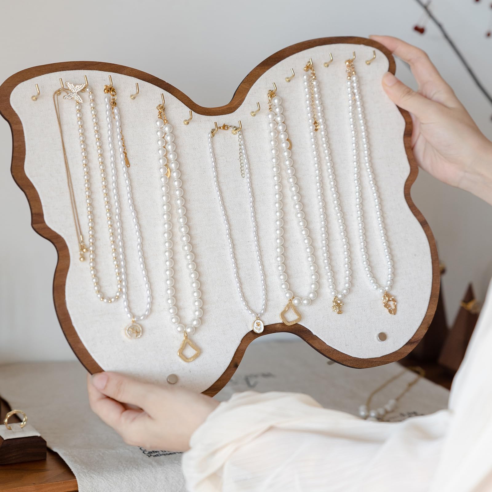 Pannello portagioielli con tessuto lino per accessori